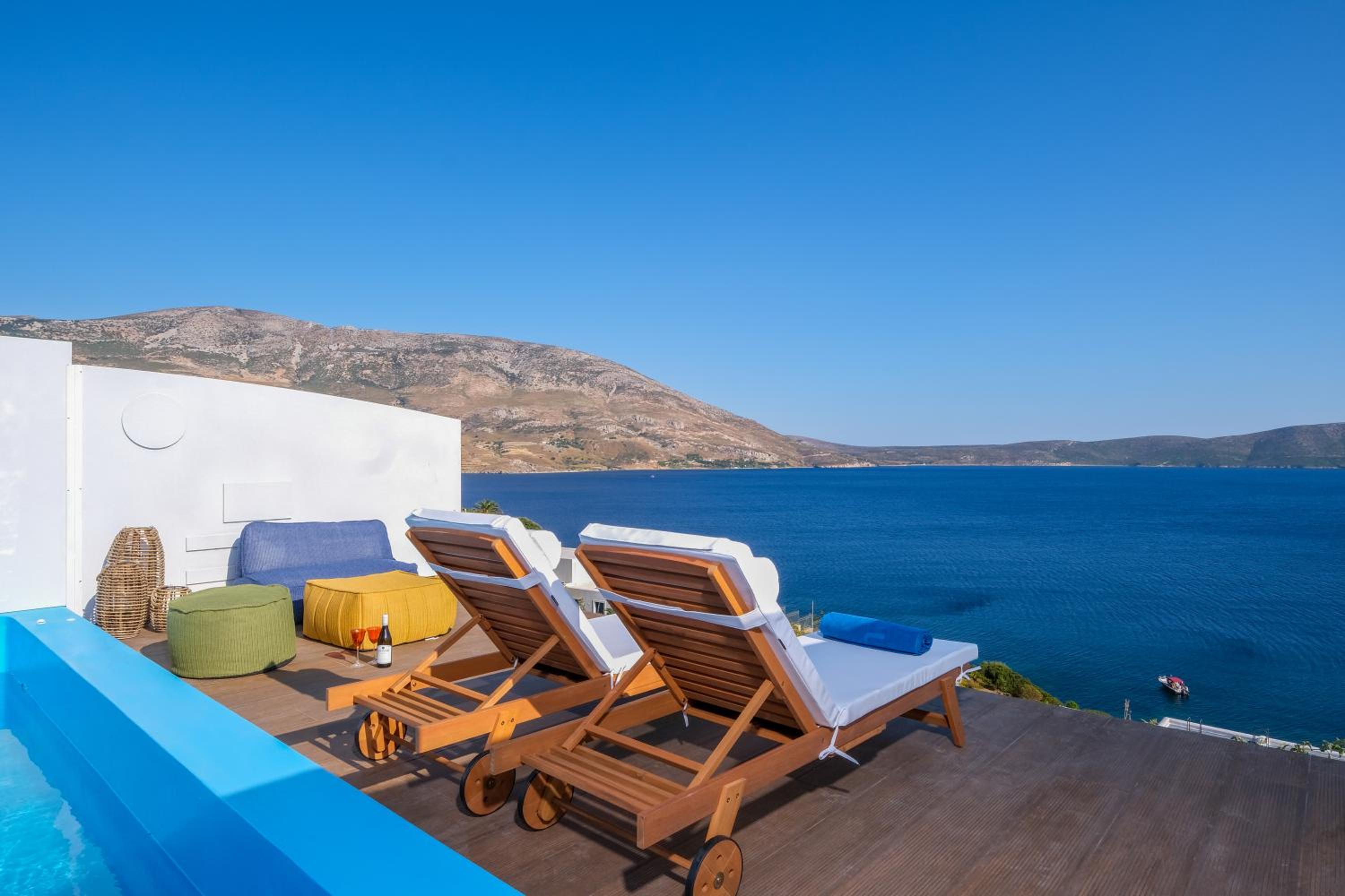 Aelia Collection Suites - Adults Friendly