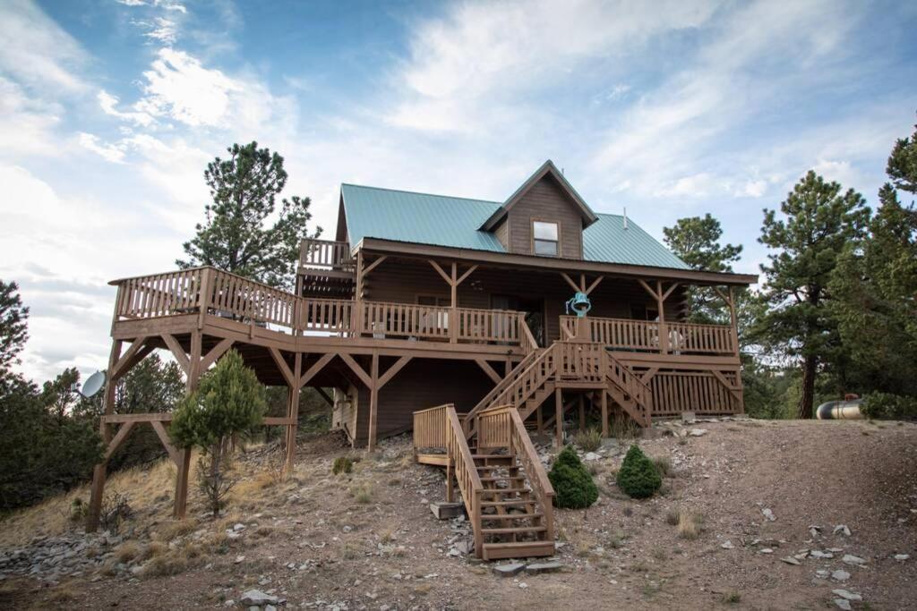 Premium Retreat on 450 Acres w/ Greenhouse, Meditation Room & Labyrinth view 3