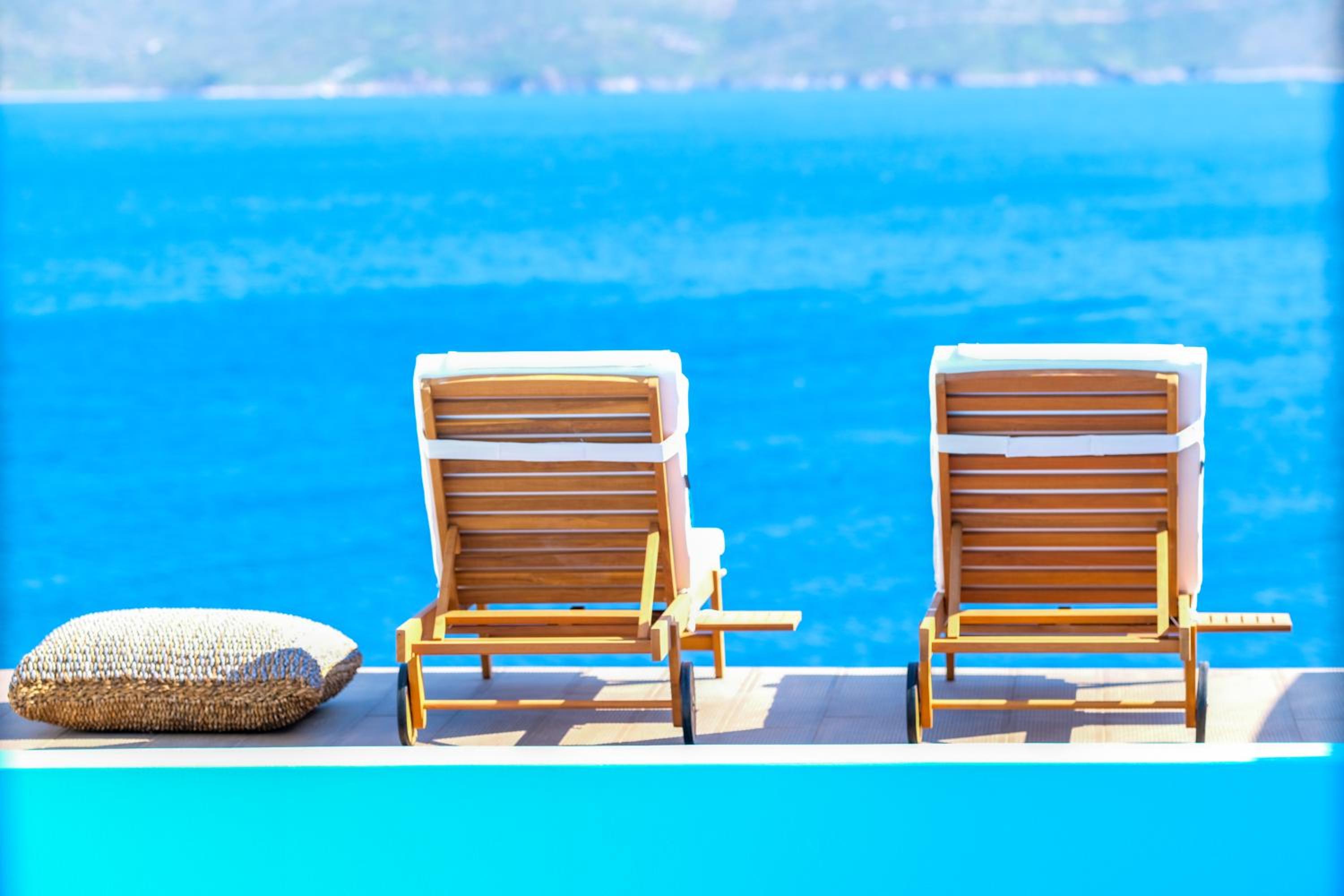 Aelia Collection Suites - Adults Friendly
