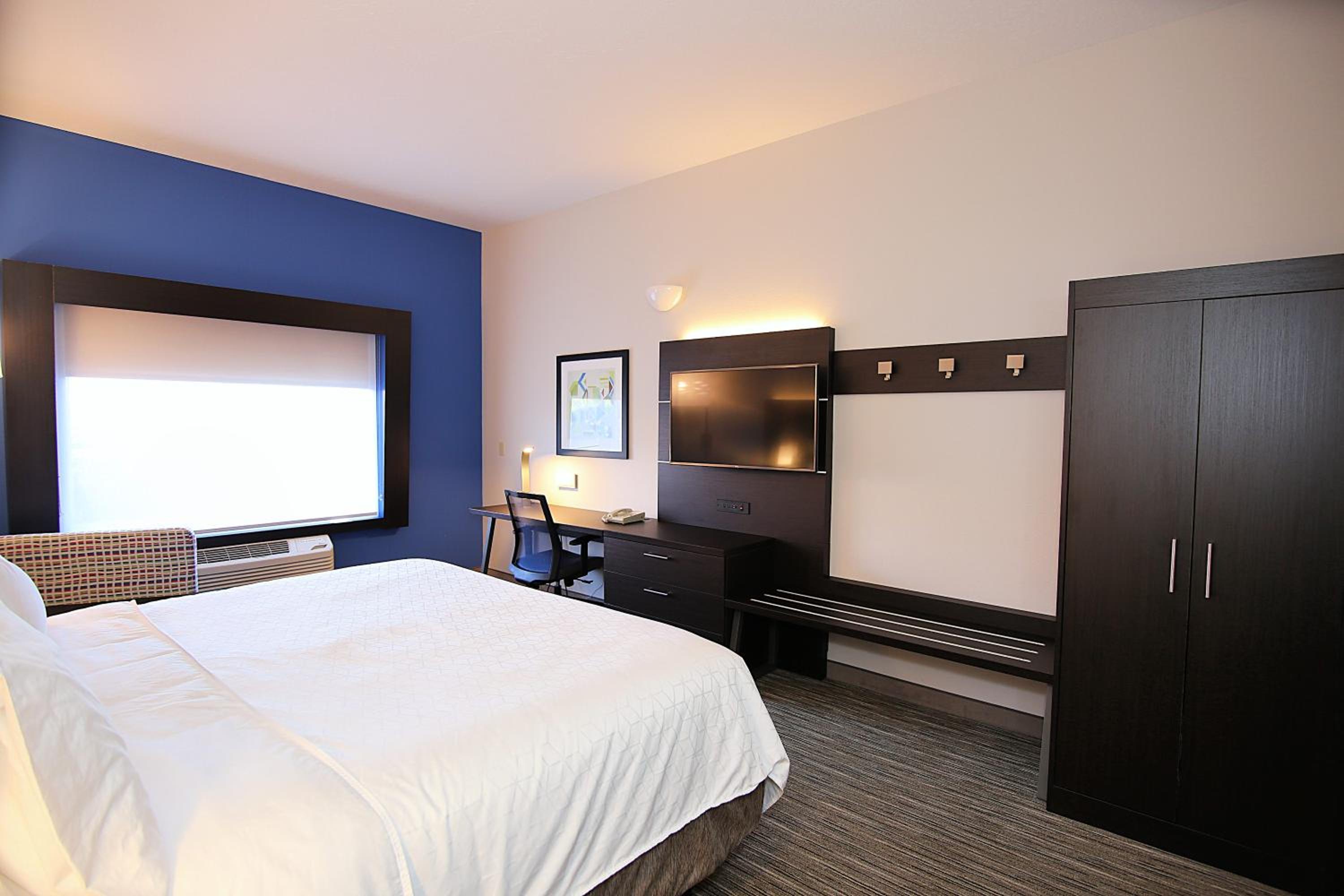 Ashland Vacations - Holiday Inn Express Hotel Suites Ashland, an IHG Hotel - Property Image 57