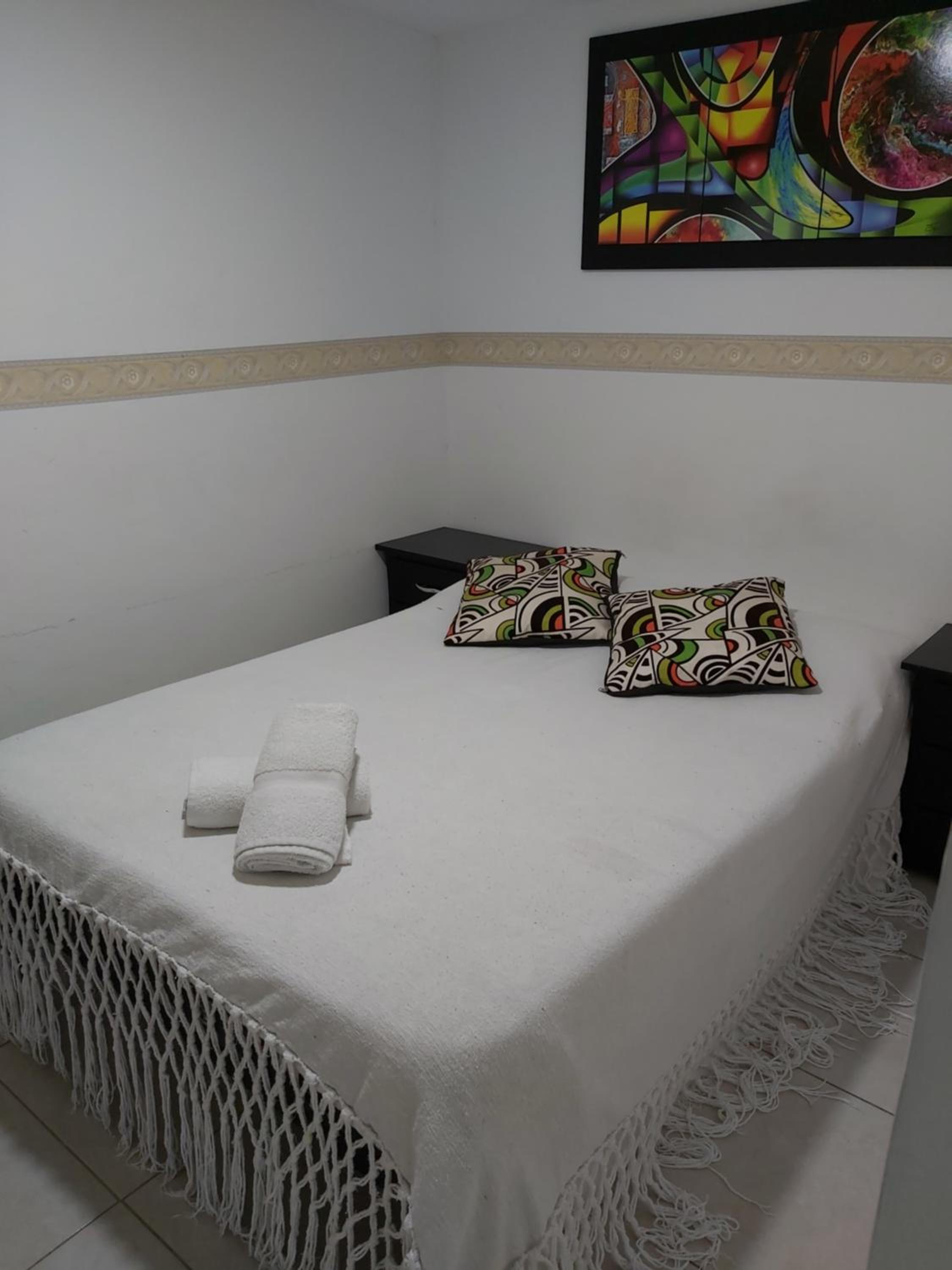 Hostal y Camping Los Girasoles