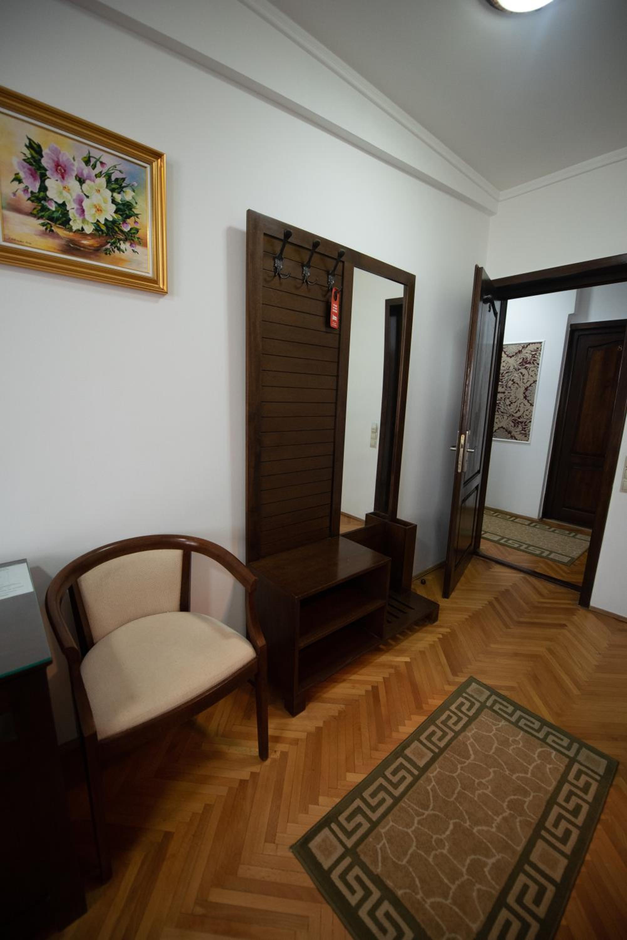 Photo 32