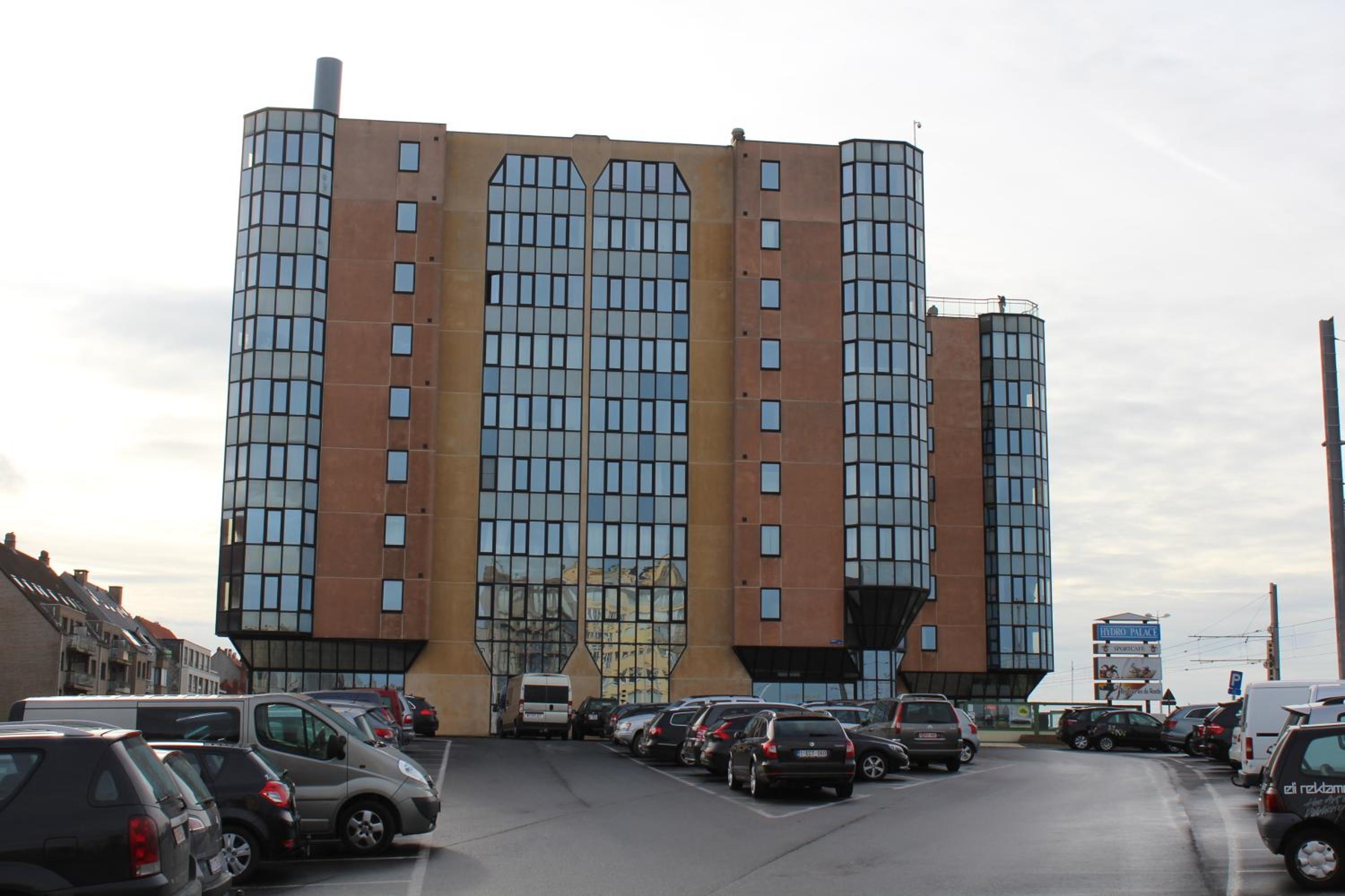 Photo 8