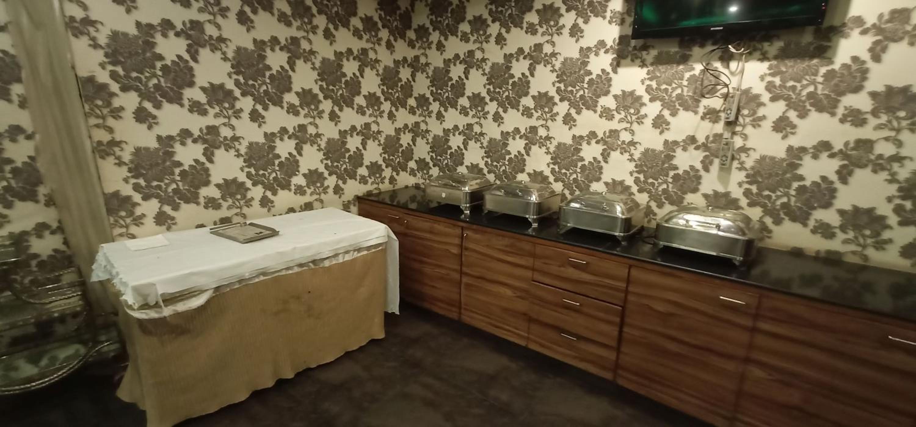 Hotel Maan Residency