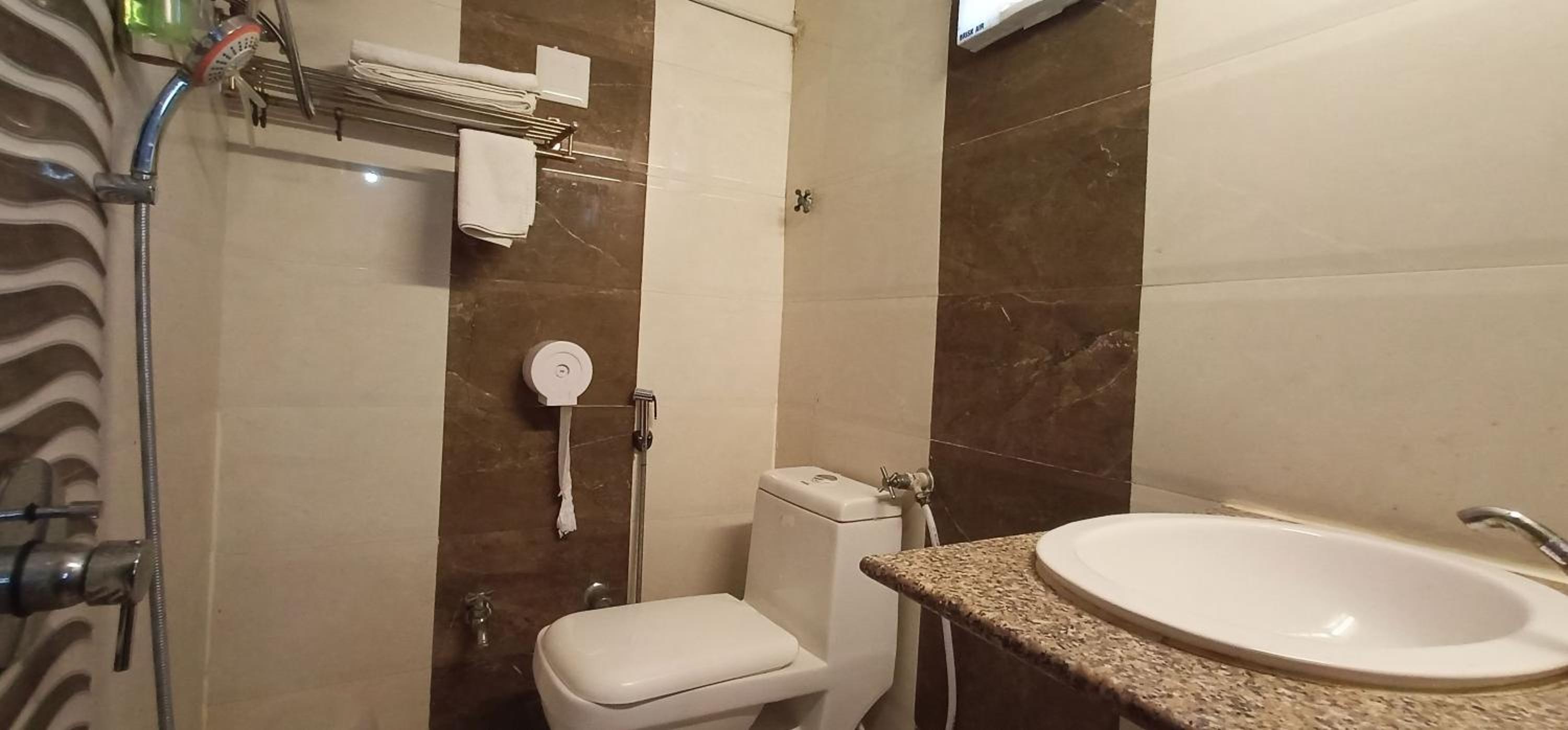 Hotel Maan Residency