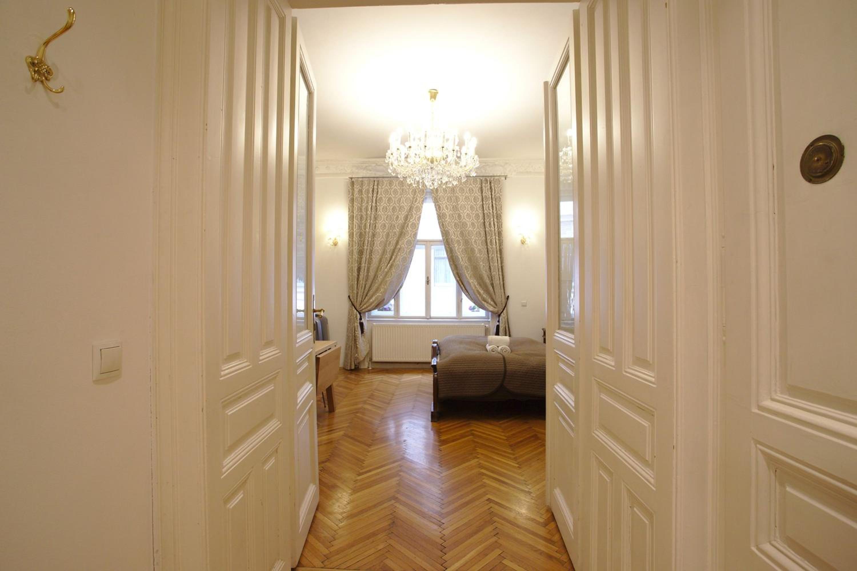 7th HEAVEN Vienna Center Apartments