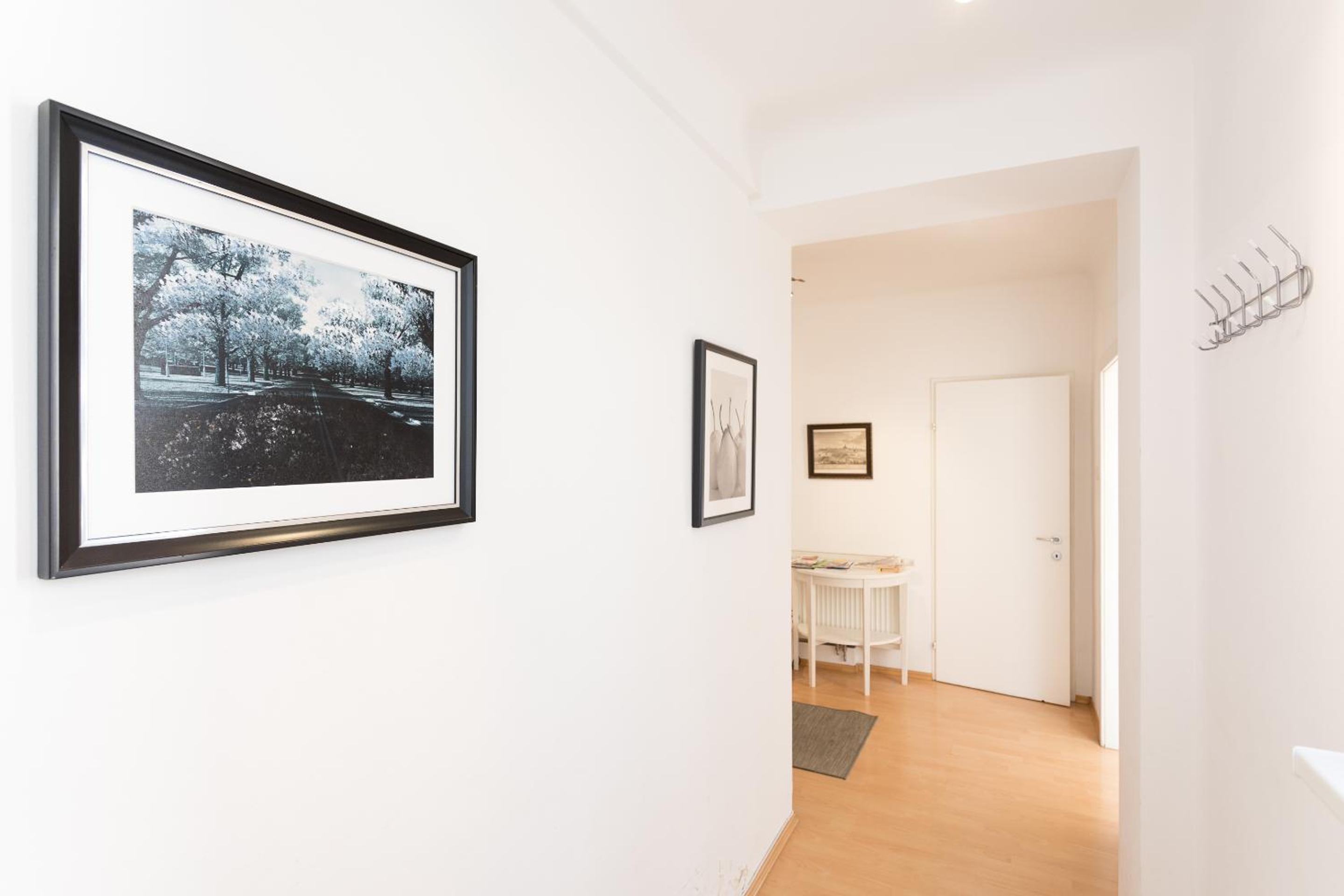 Gorgeous Hideout | City Center Apartment