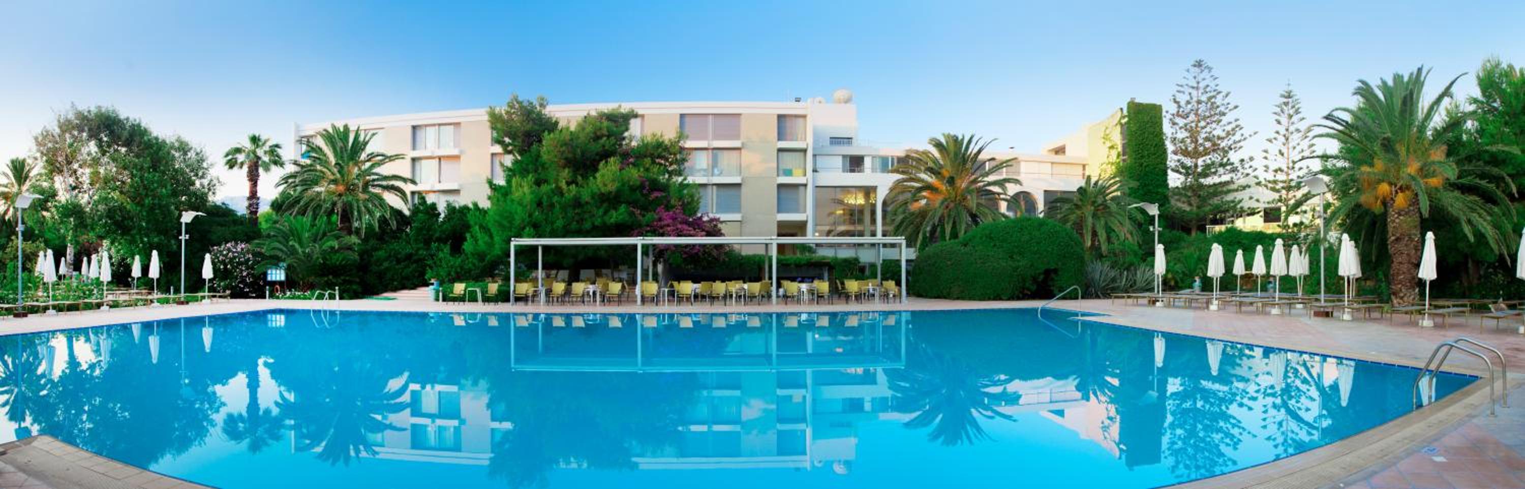 Caravia Beach Hotel