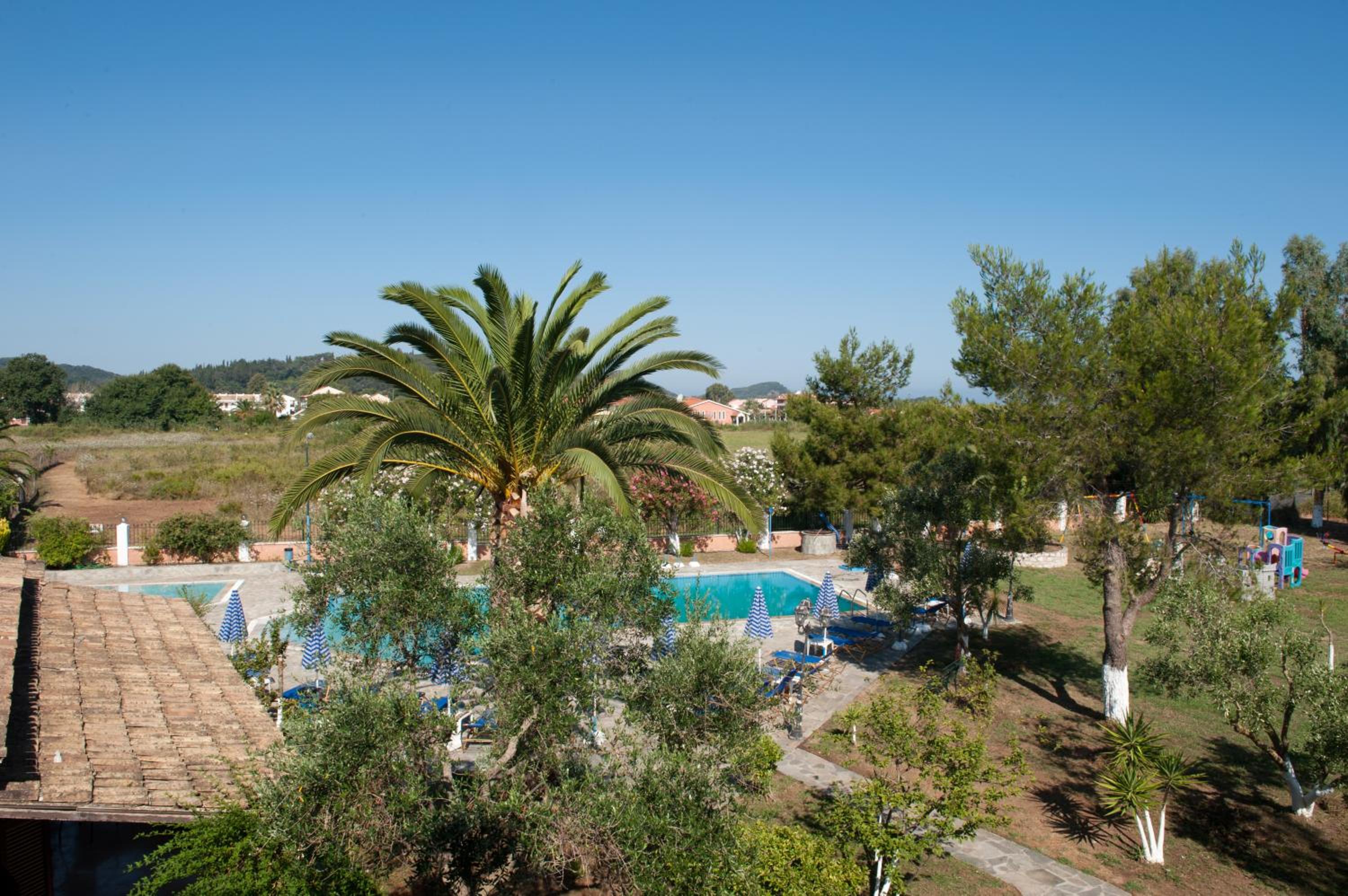 Helena Apartments & Villas
