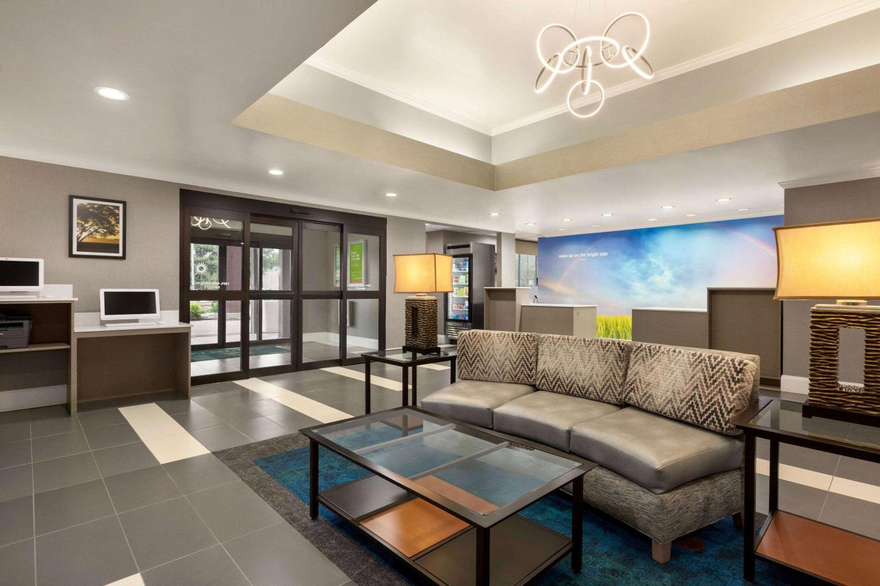 Dublin Vacations - La Quinta by Wyndham Dublin - Property Image 4