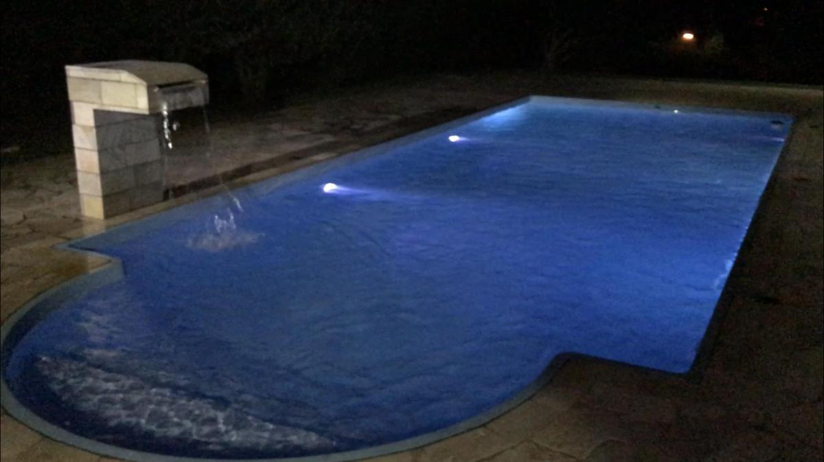 Linda Chácara com Piscina