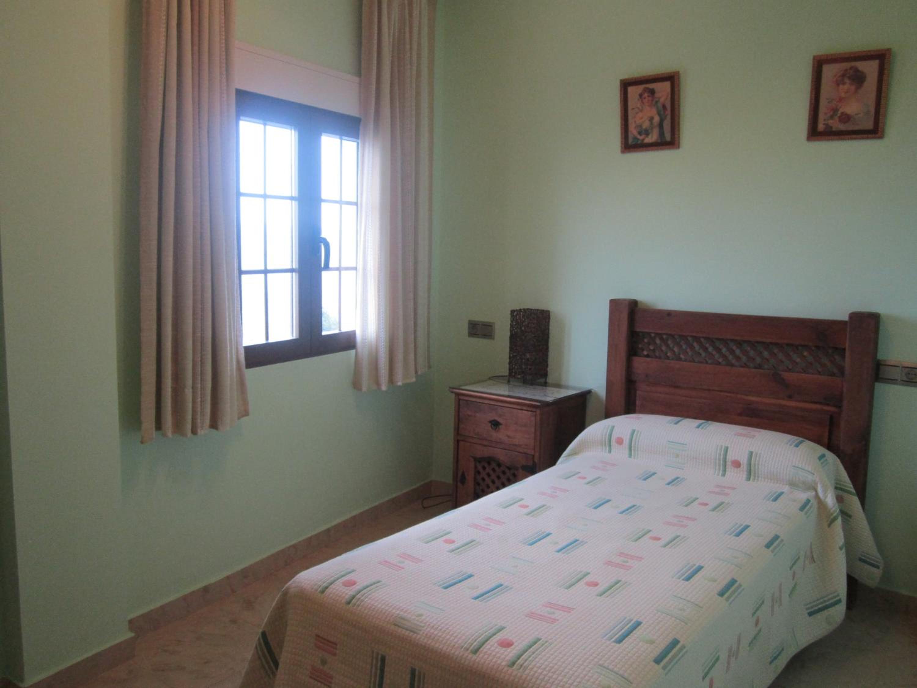 Photo 48