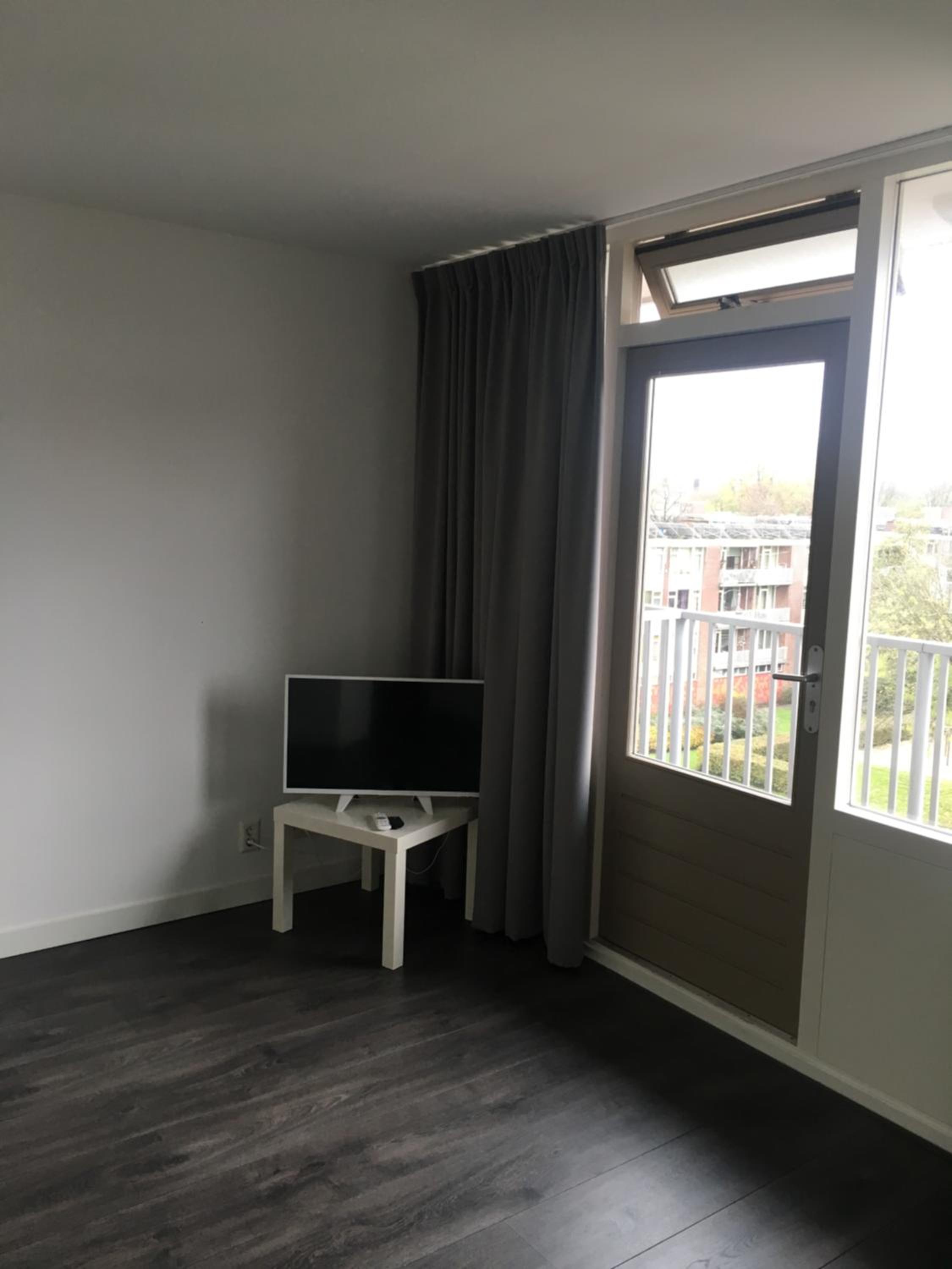 White Moon Apartment