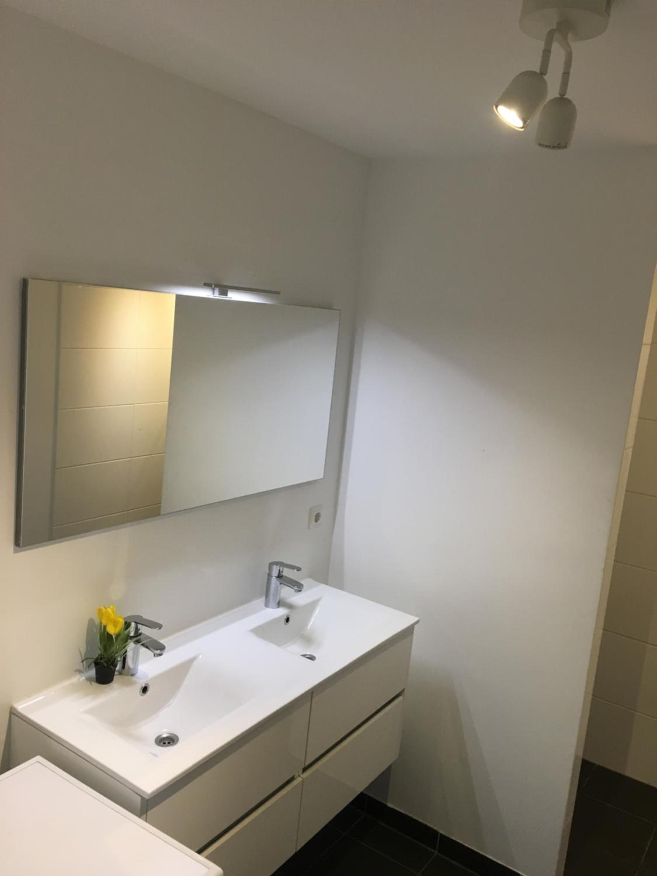 White Moon Apartment