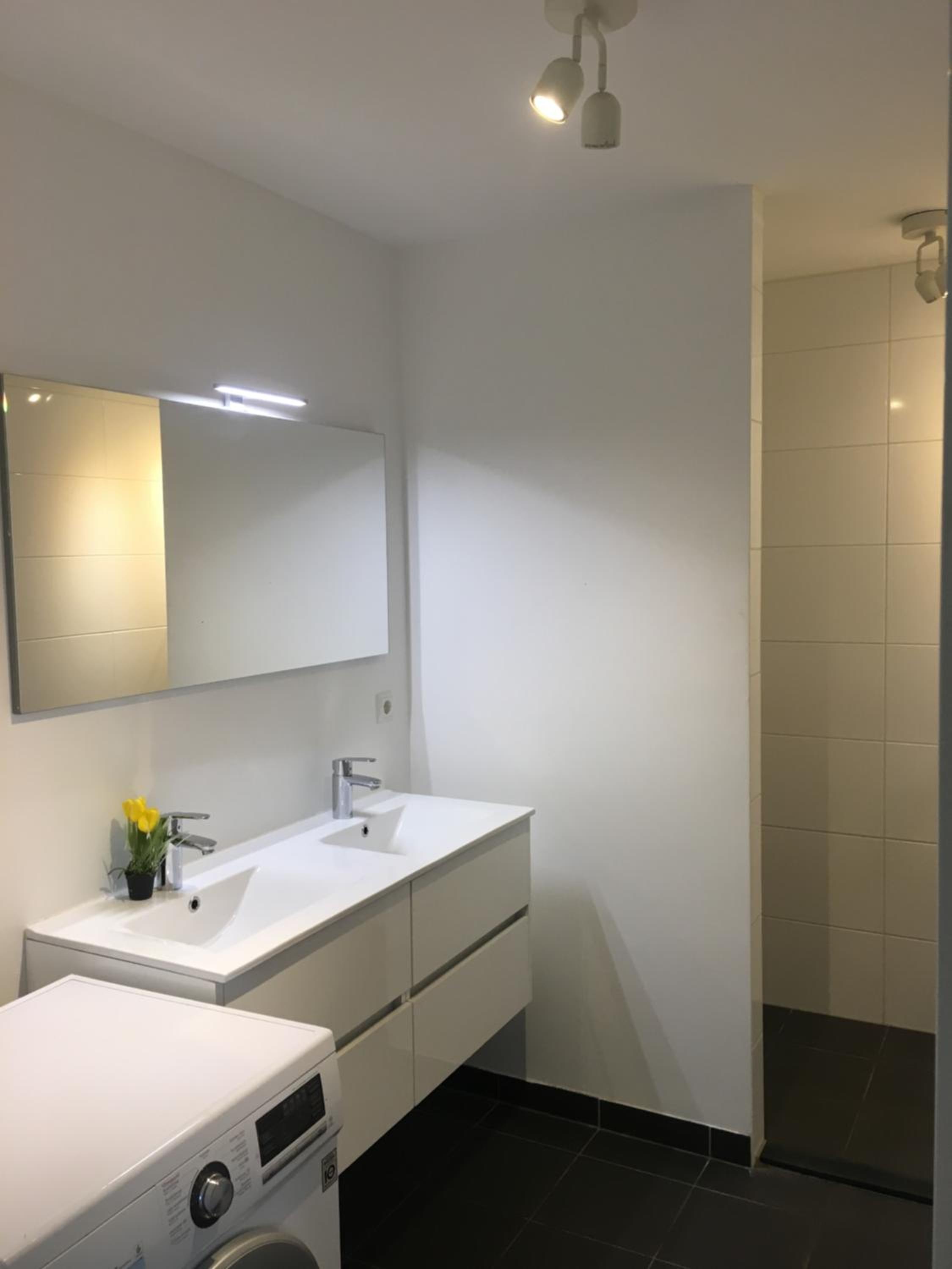 White Moon Apartment
