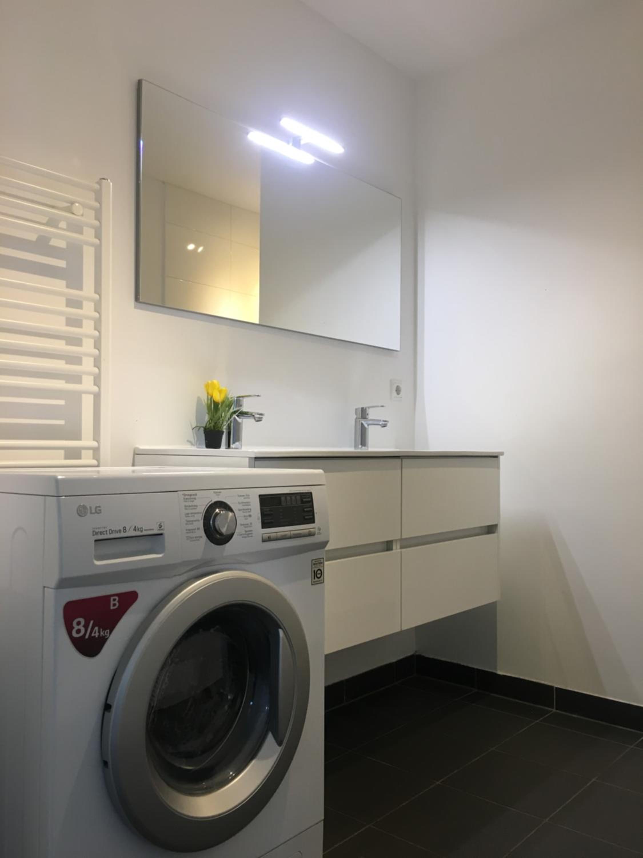 White Moon Apartment