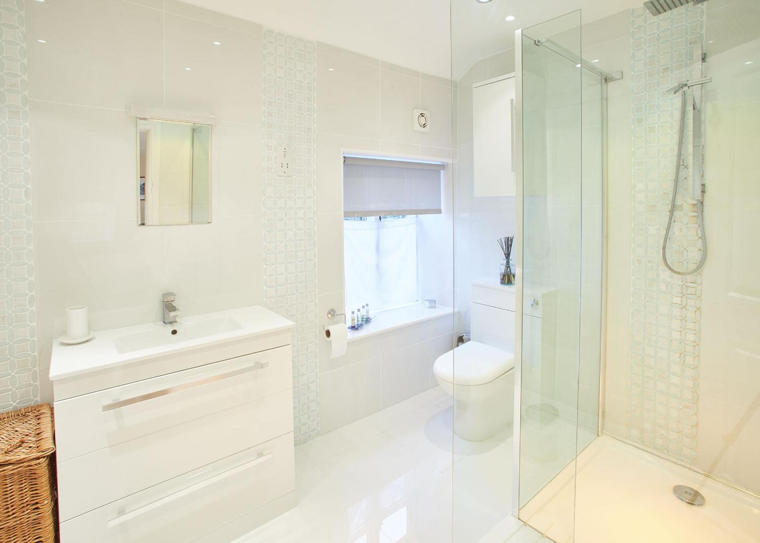Host & Stay - Rosella Cottage view 4