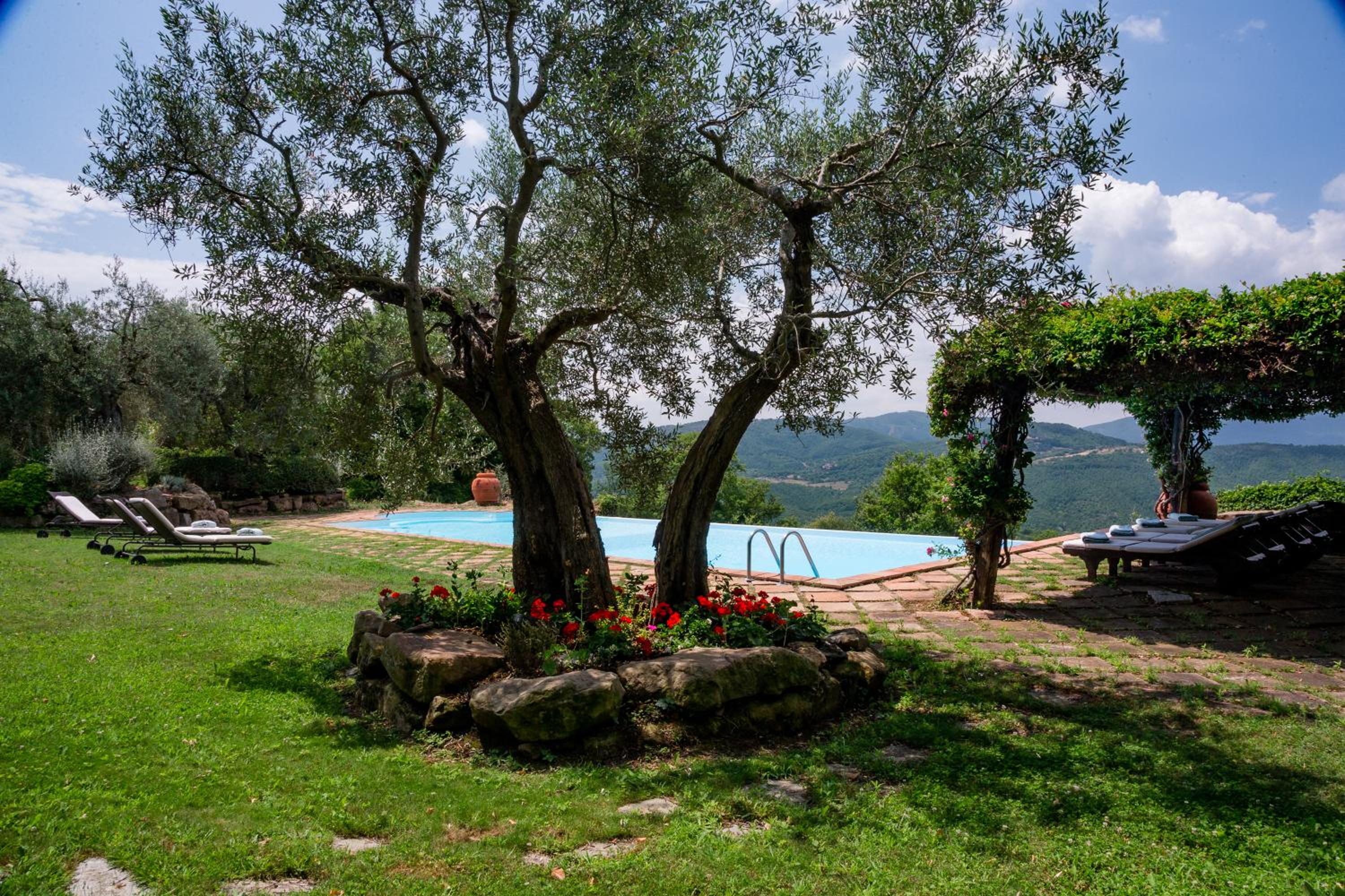 Villa Aston view 3