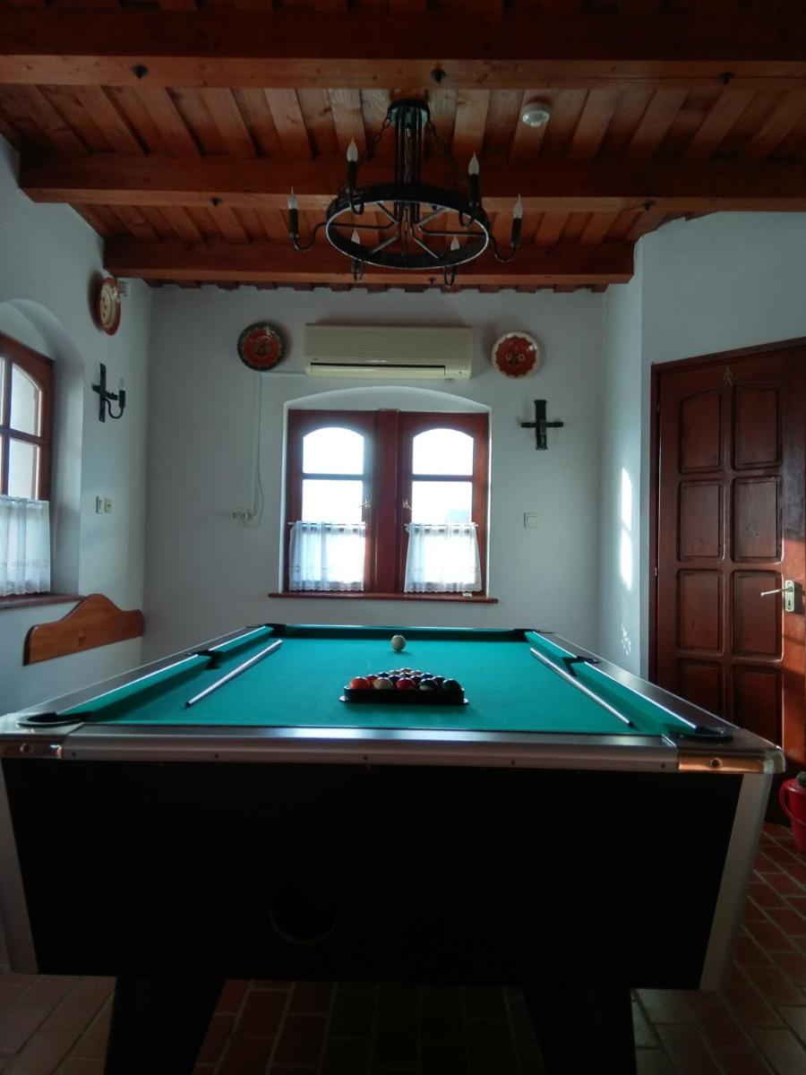 Photo 42