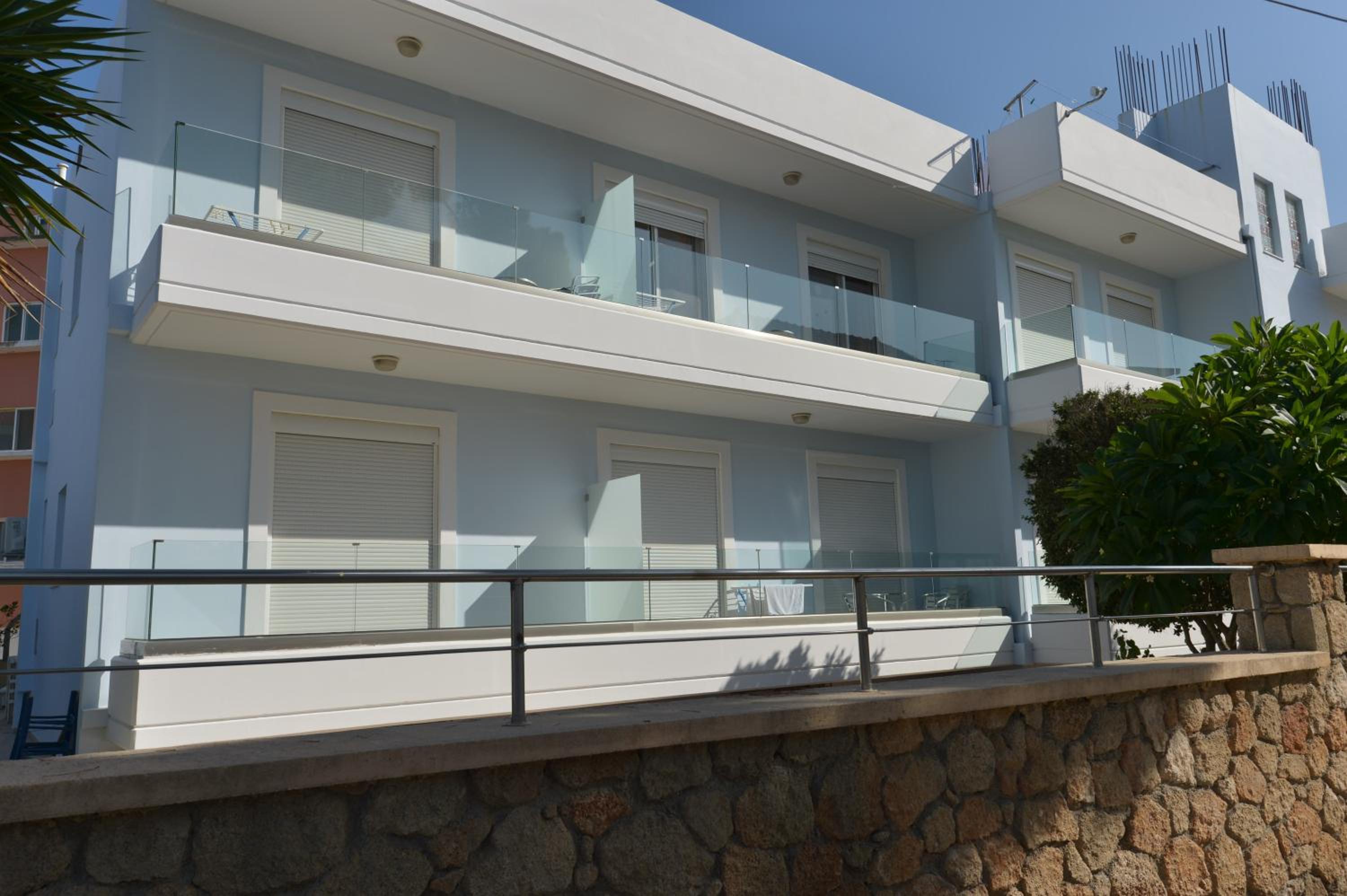 Perla Marina Hotel