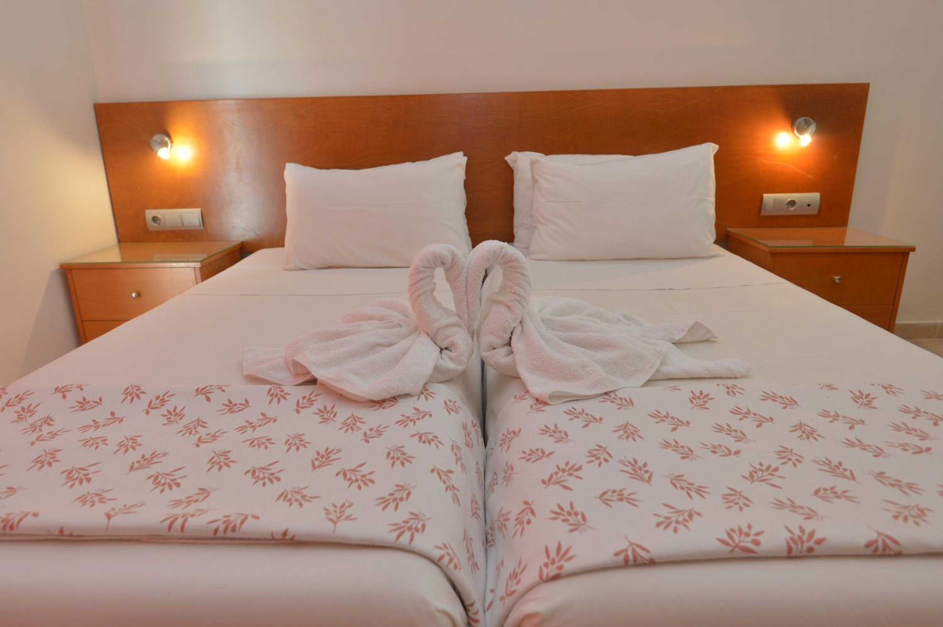 Perla Marina Hotel