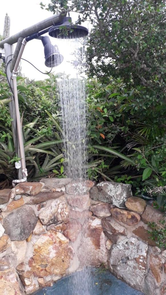 Chalé de Pedras no Pontal do Atalaia