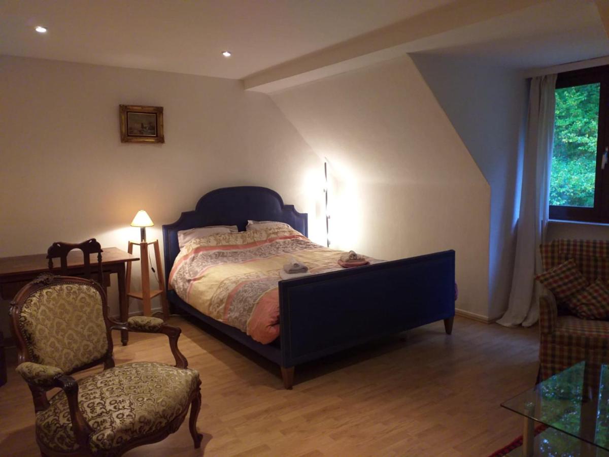 cosy-rooms-party-villa