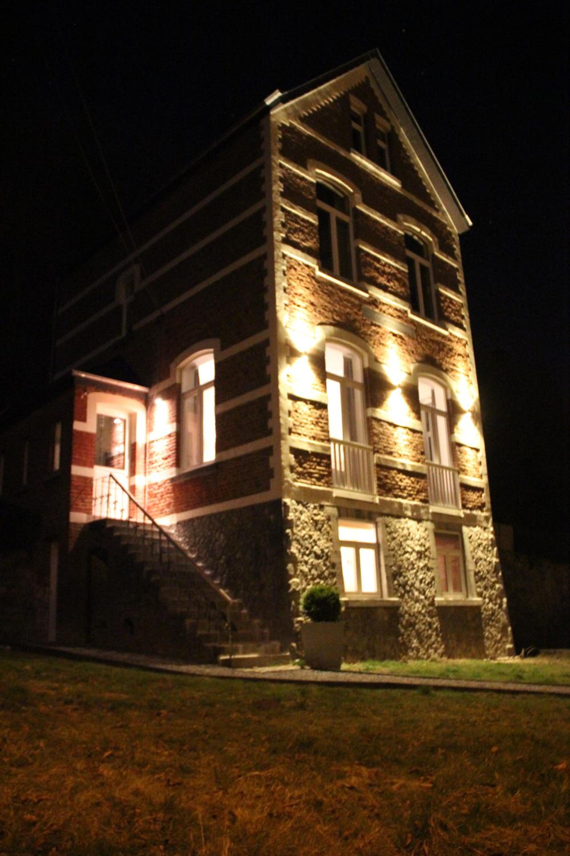 Photo 42
