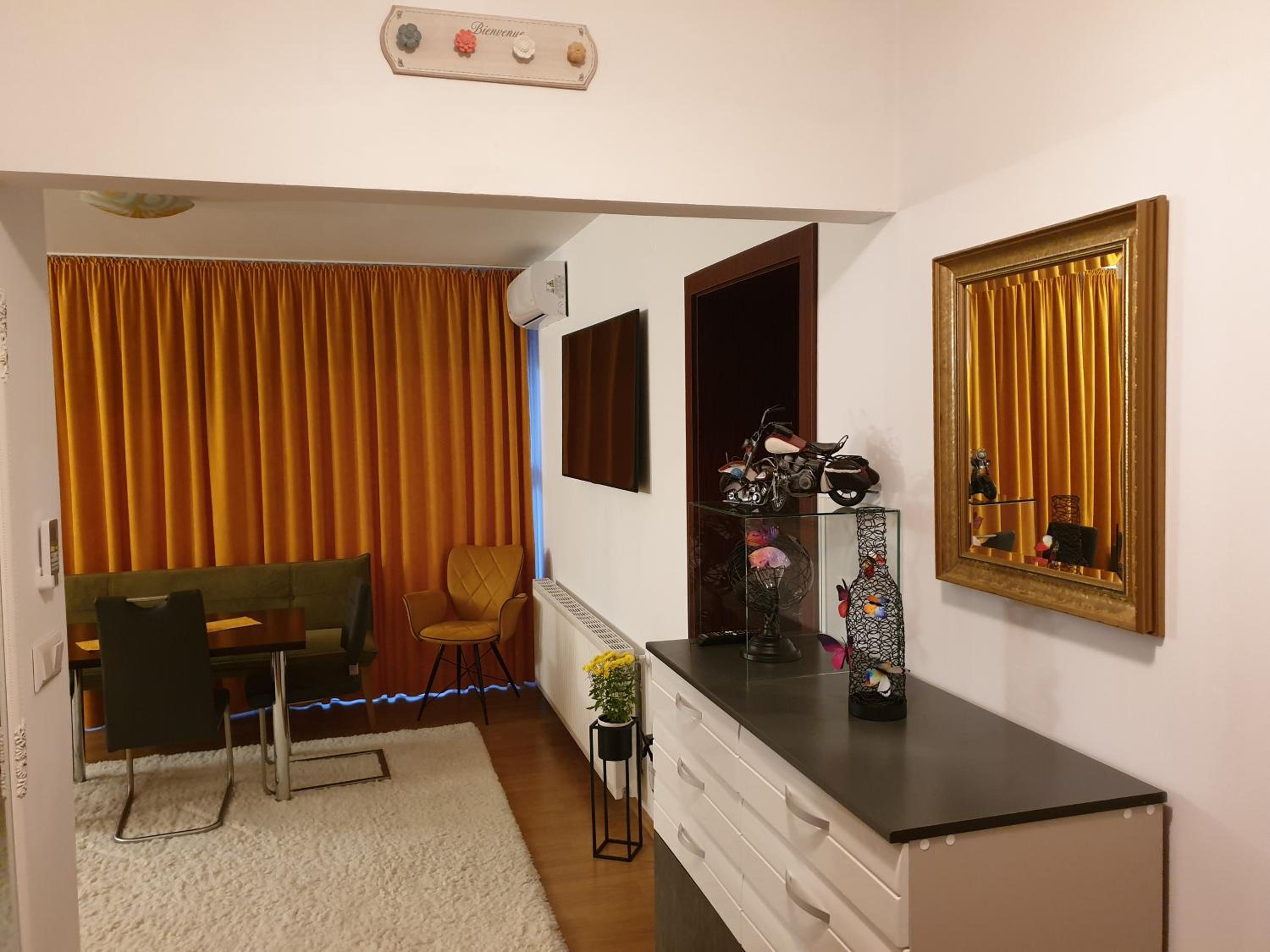 Central Residence view 4