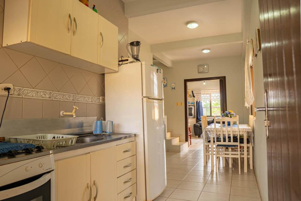 Casa 100m da praia, 10 pessoas, 3 quartos