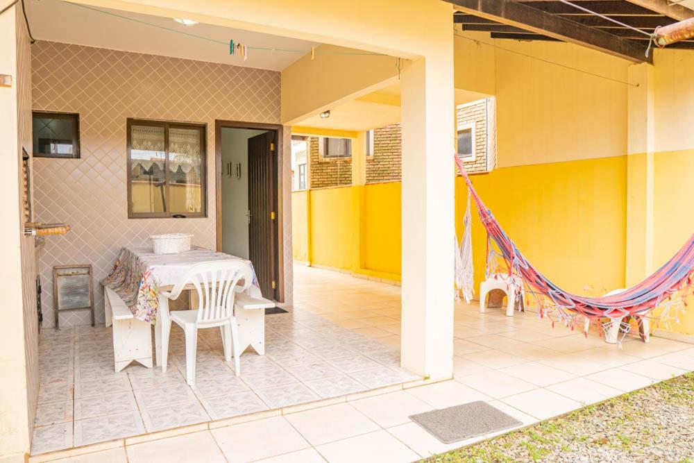 Casa 100m da praia, 10 pessoas, 3 quartos