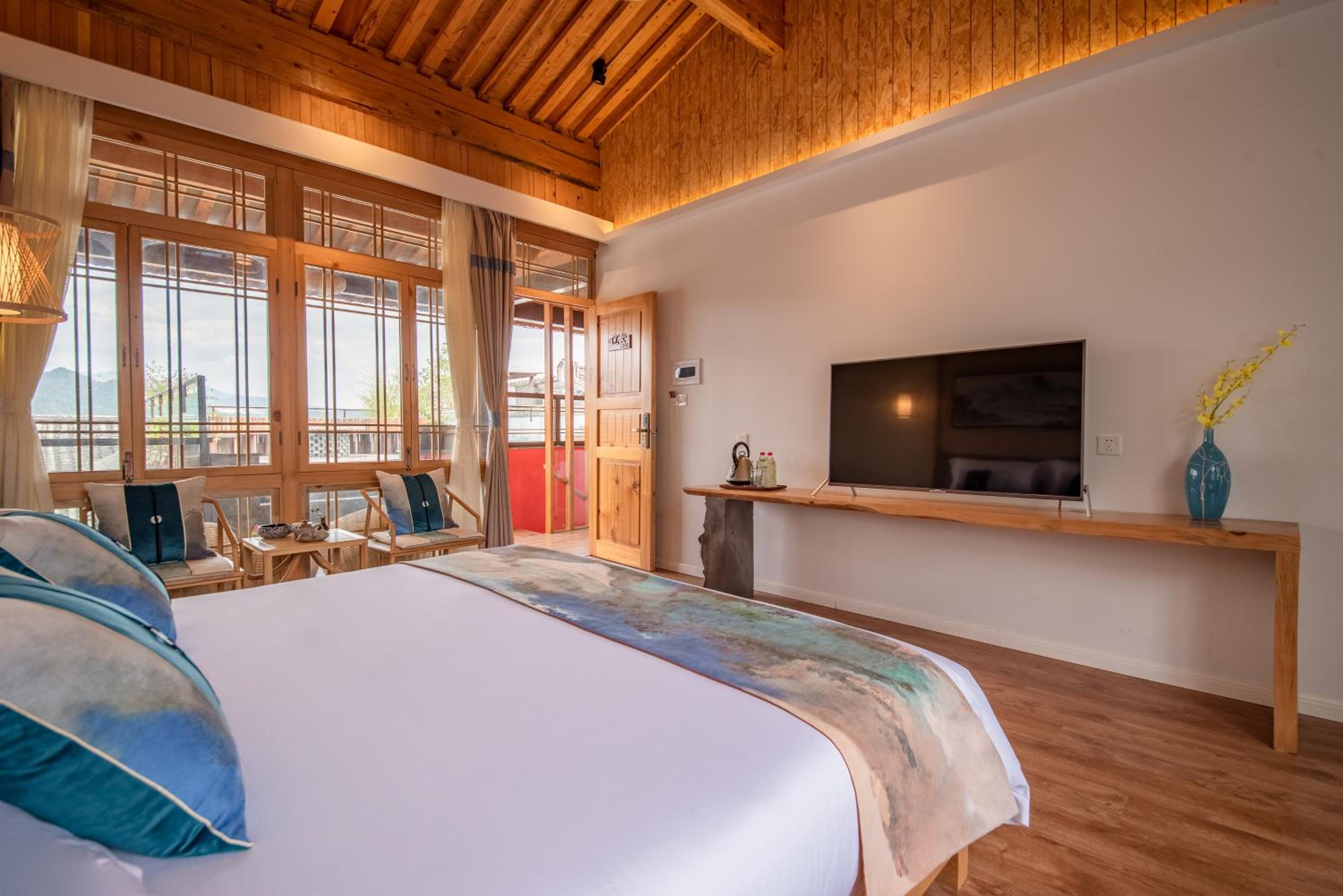 Shan Ju Qiu Ming Floral Hotel in Tengchong 花筑 腾冲山居秋暝精品客栈