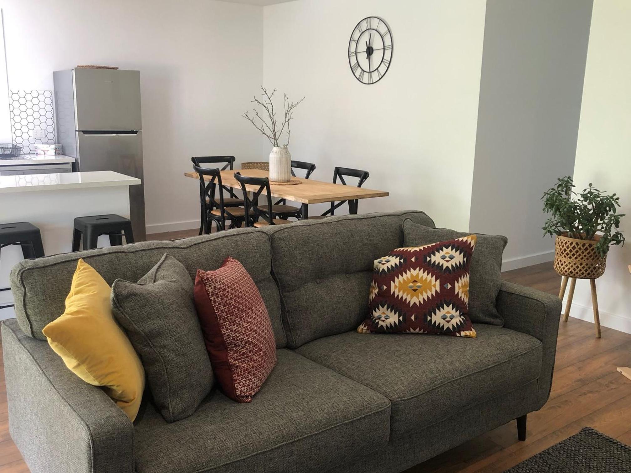 Oak Lane Guest House & Farm Stay