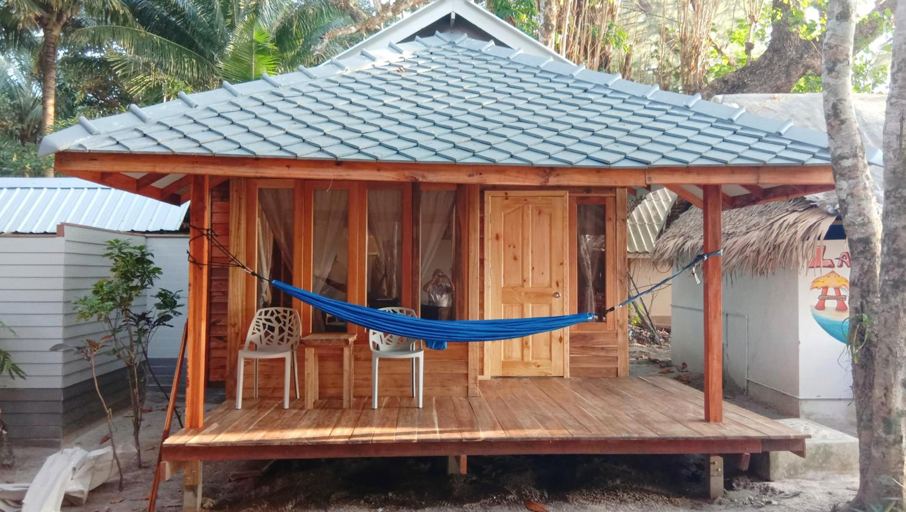 Lazy Hut