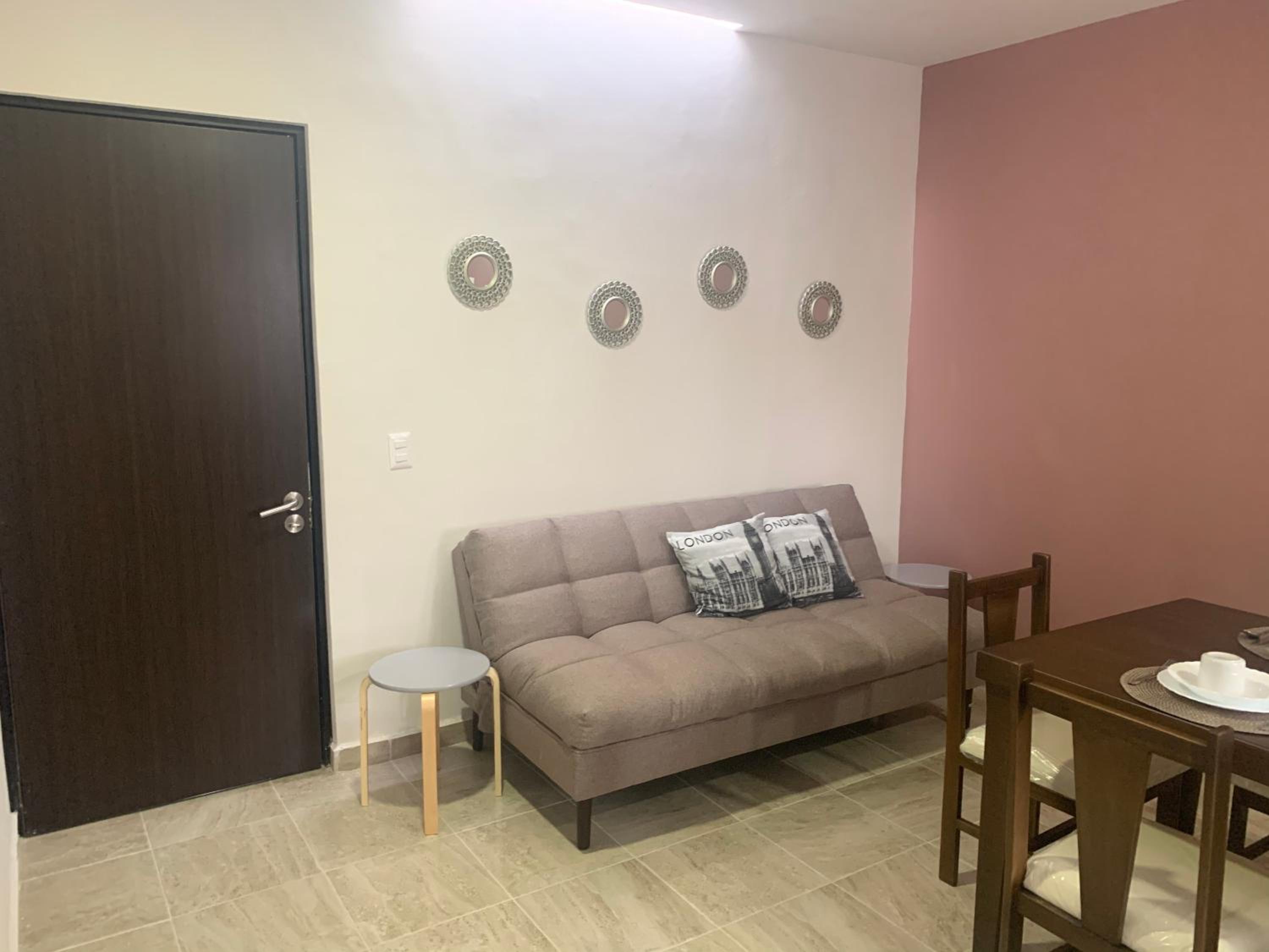 LOMAS SUITES