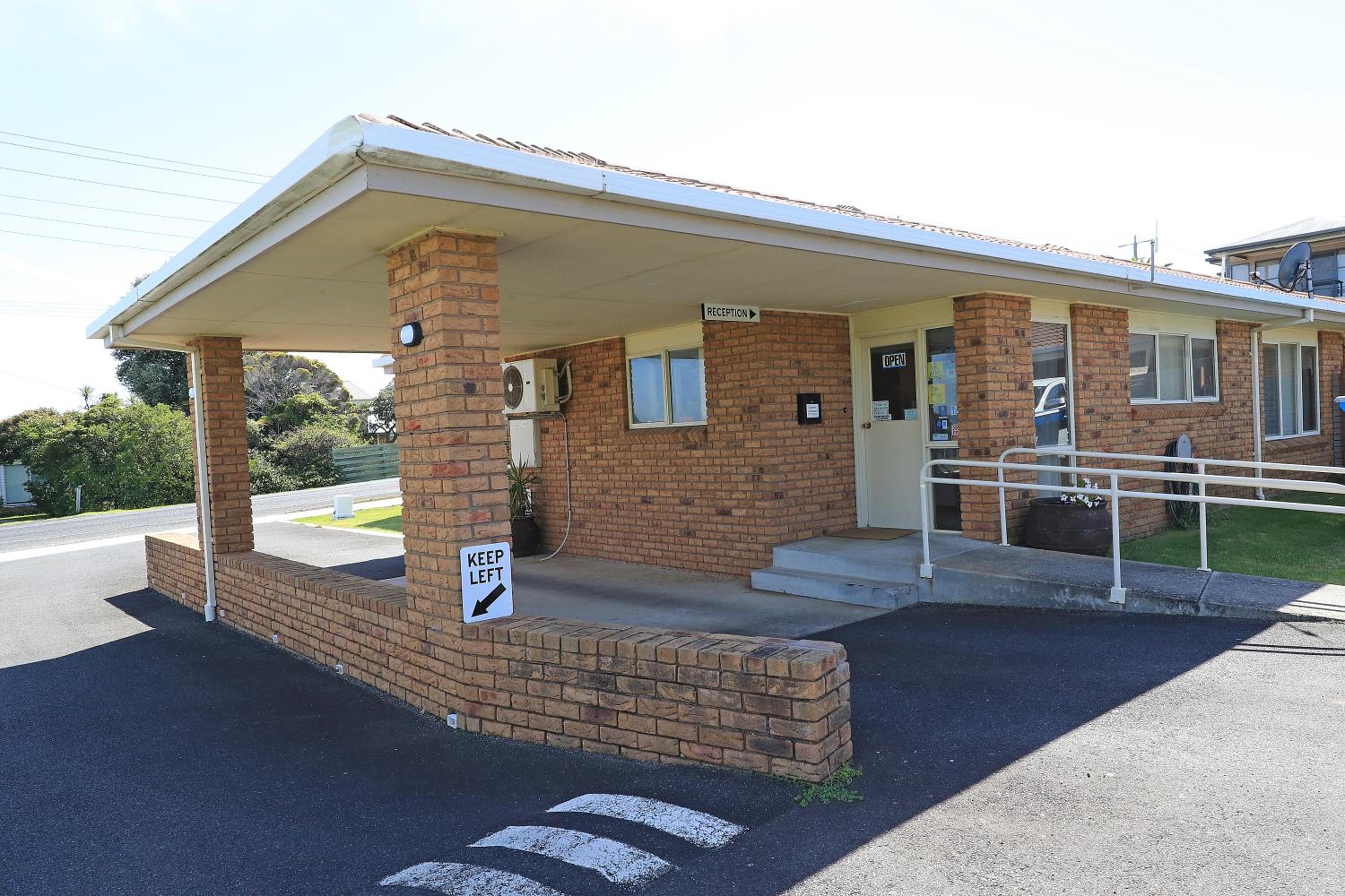 Quays Motel San Remo