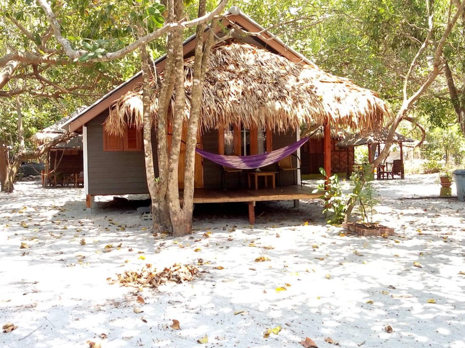 Lazy Hut