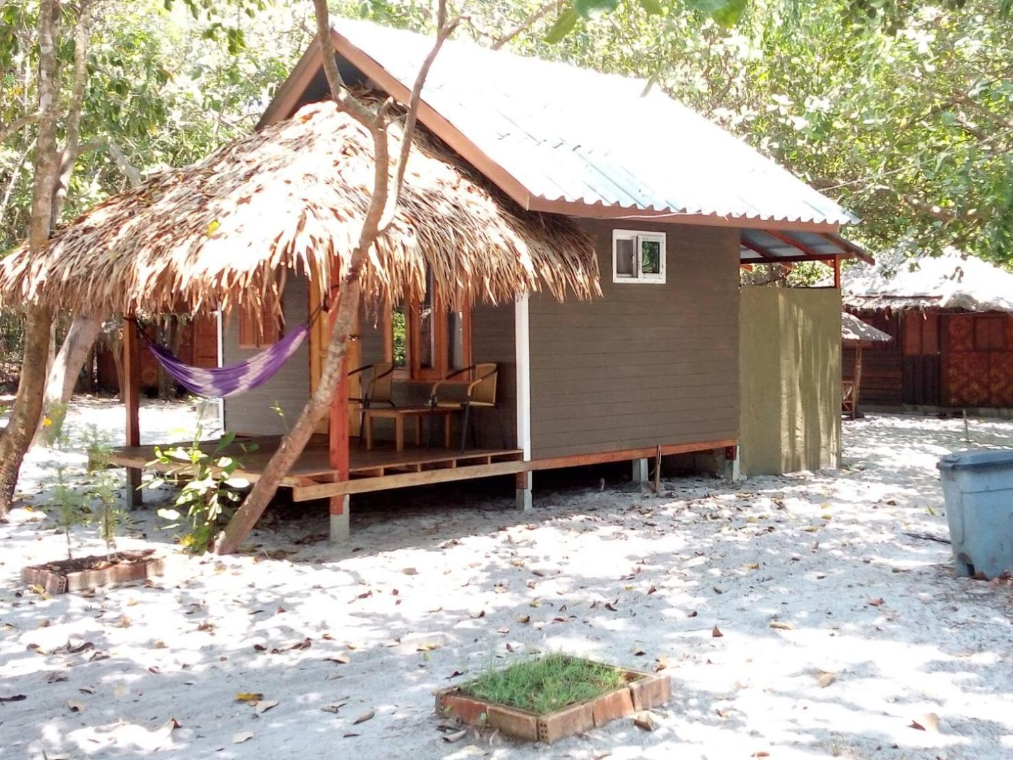 Lazy Hut
