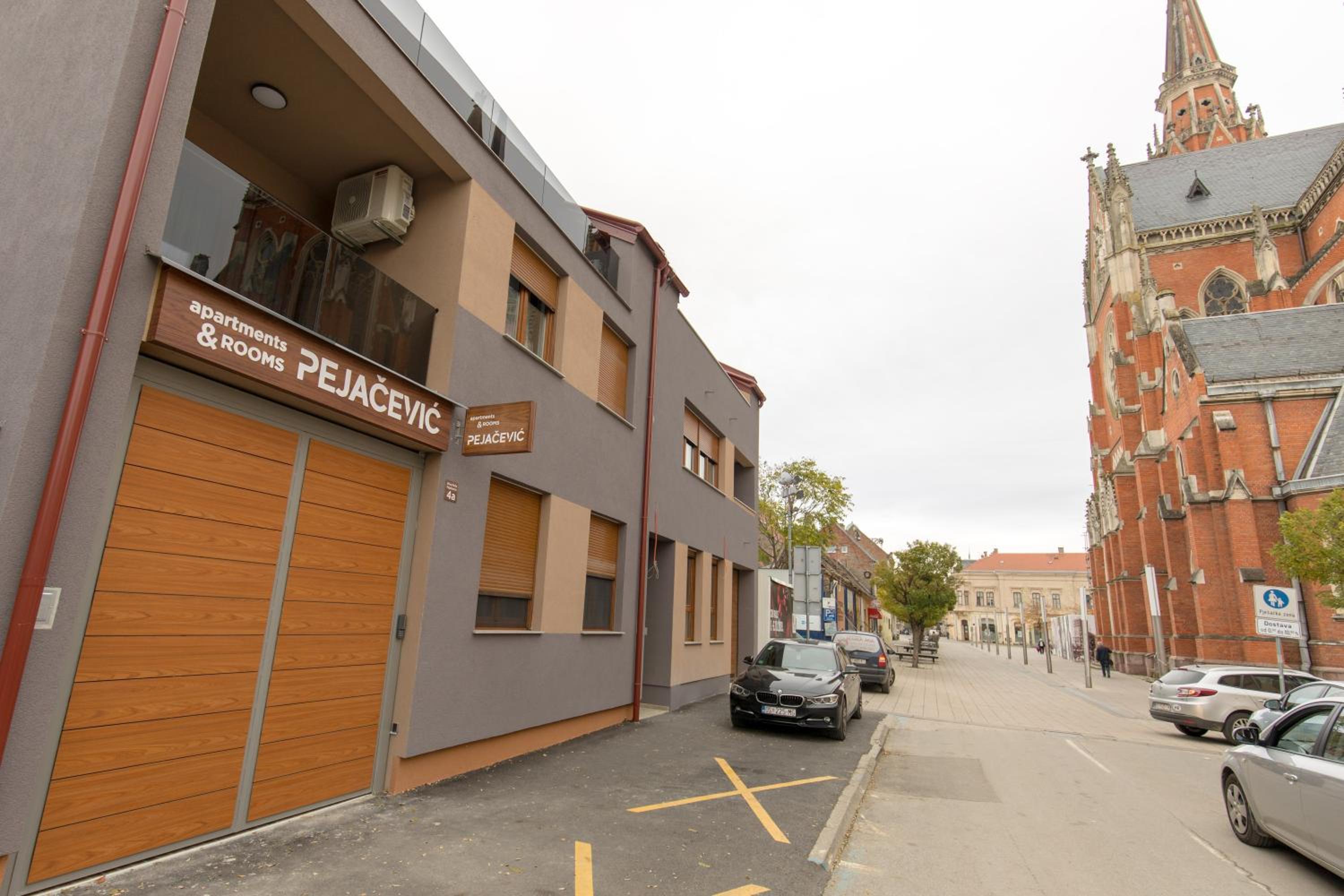 Apartmani i sobe Pejačević view 3