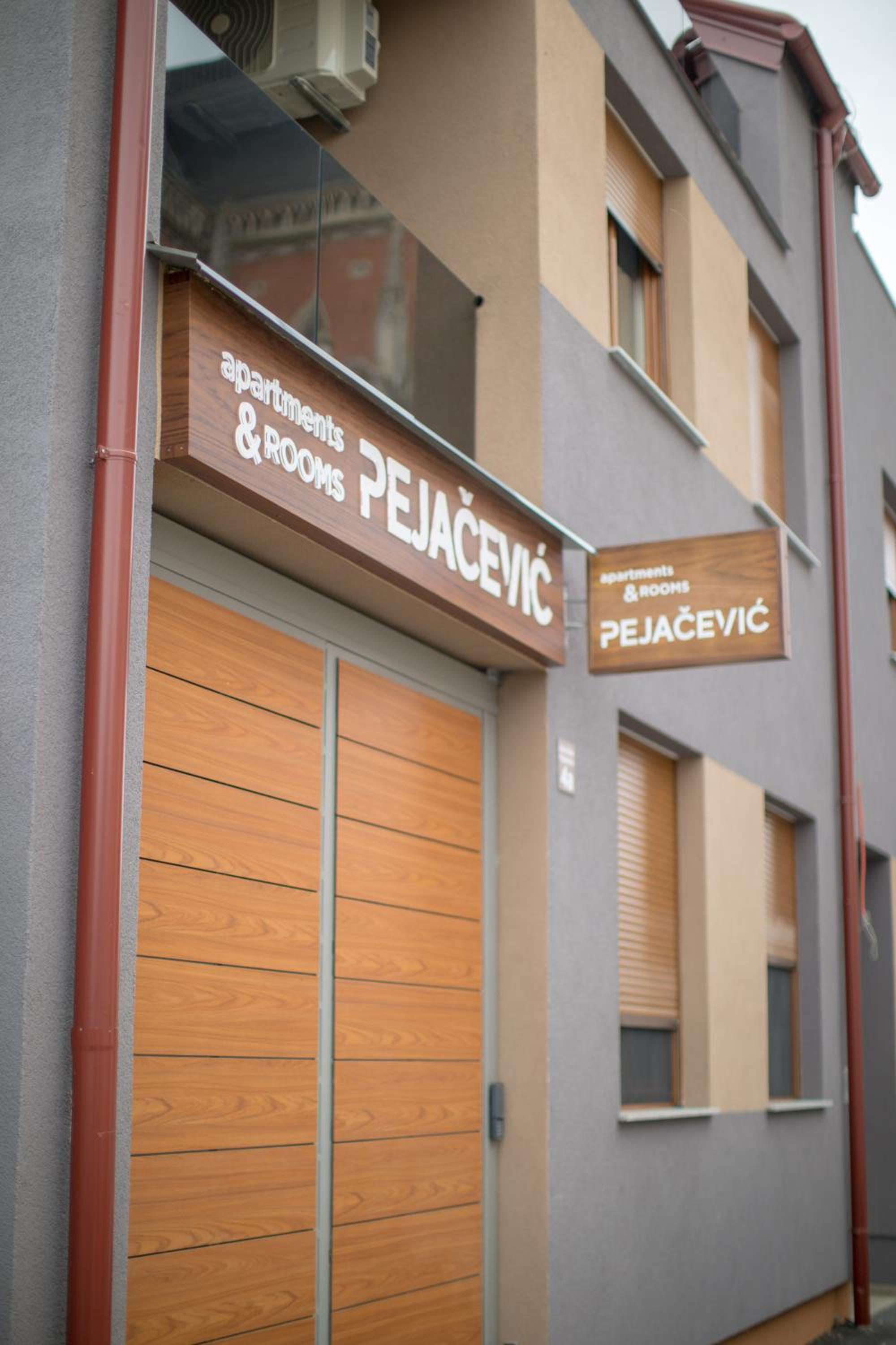 Apartmani i sobe Pejačević view 4