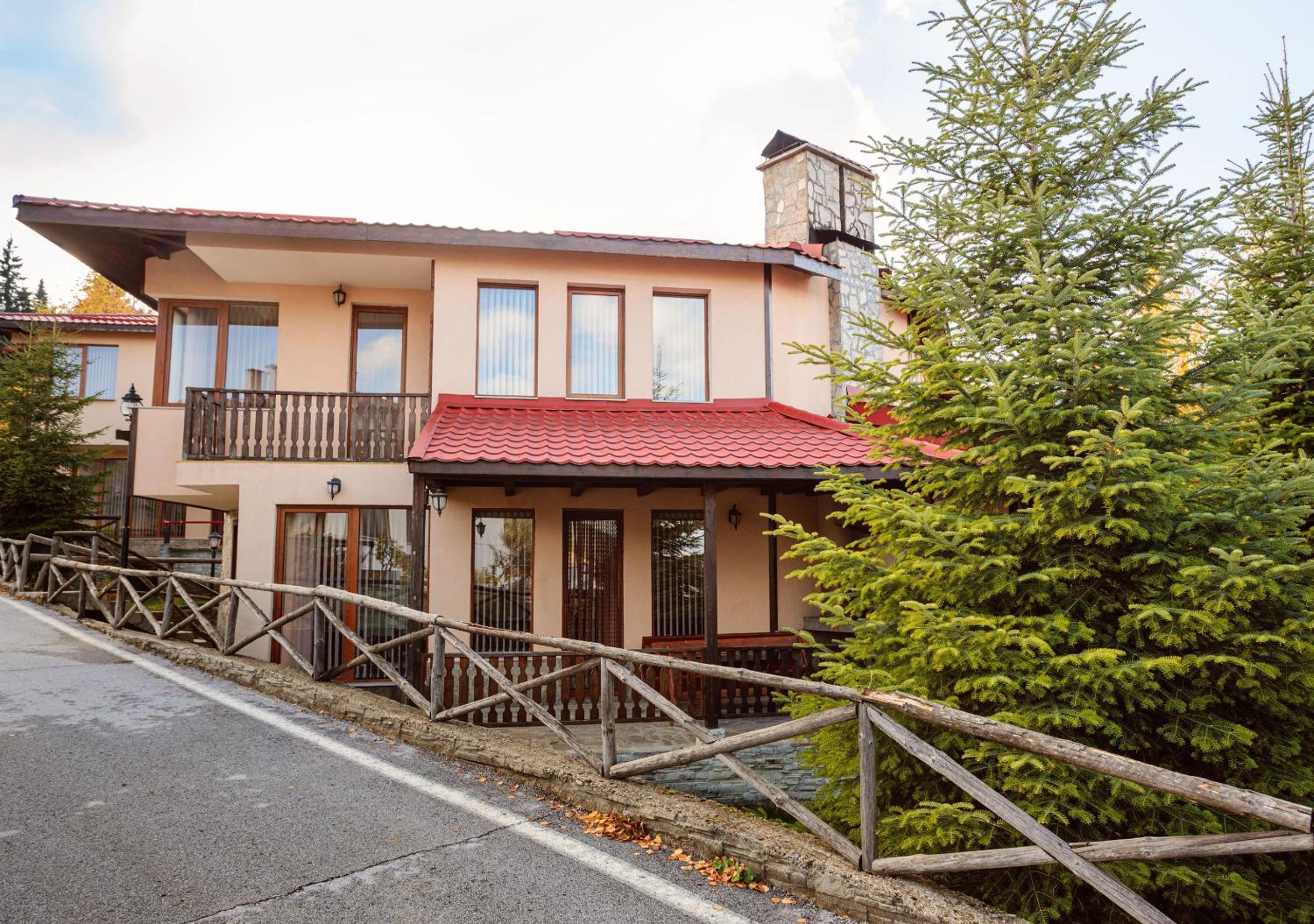 Rodopi Houses