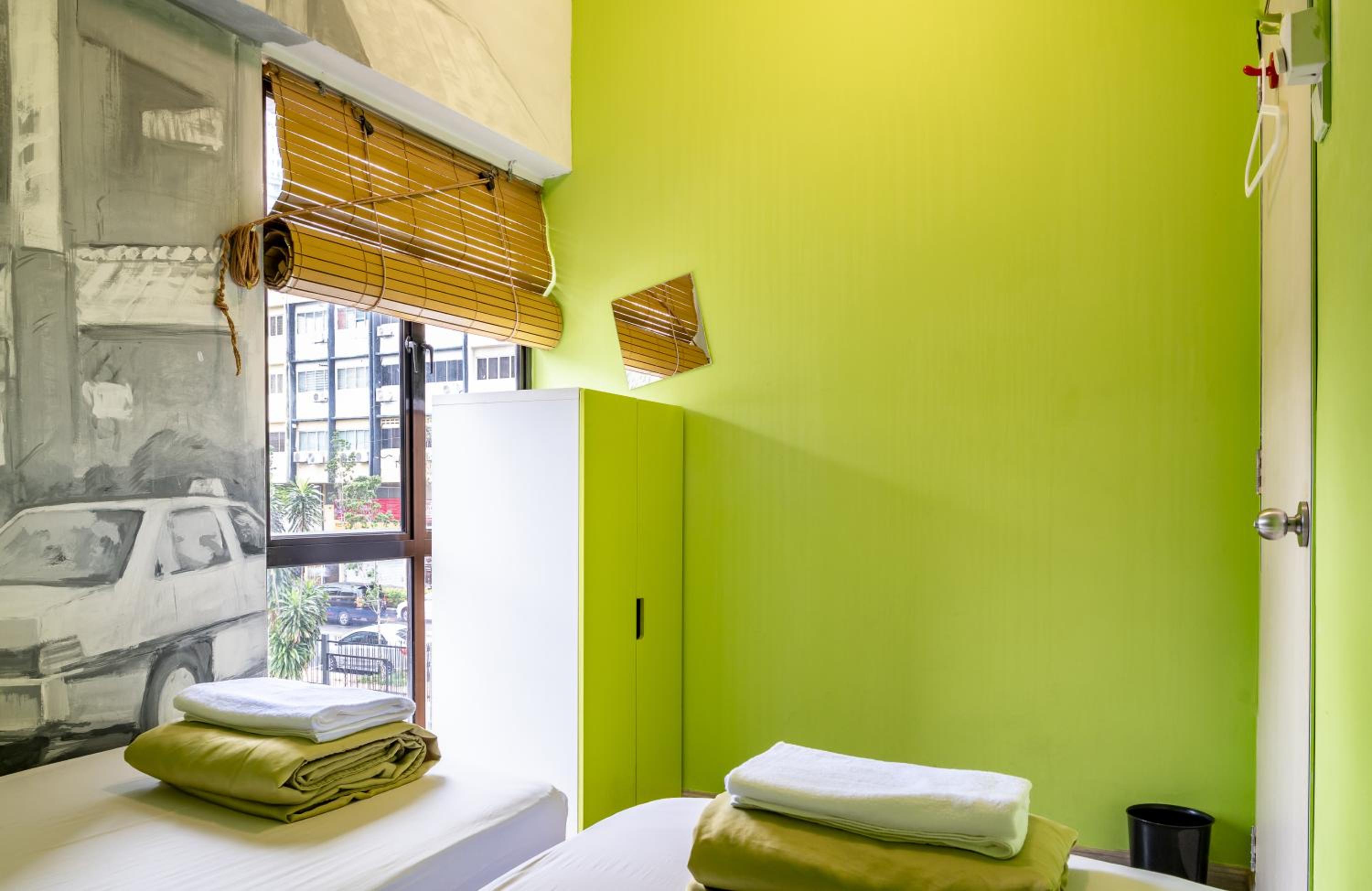 PODs The Backpackers Home & Cafe, Kuala Lumpur