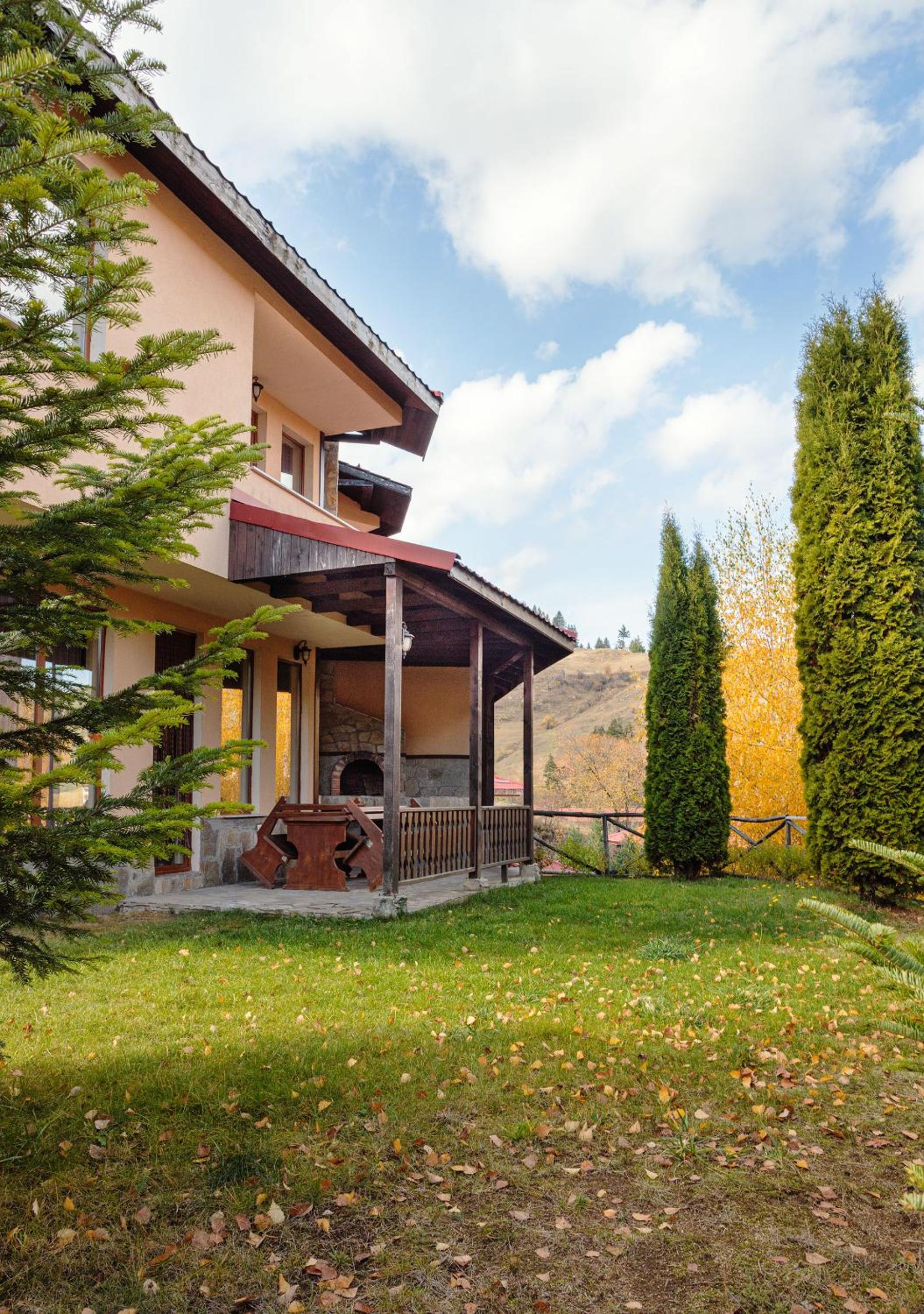Rodopi Houses