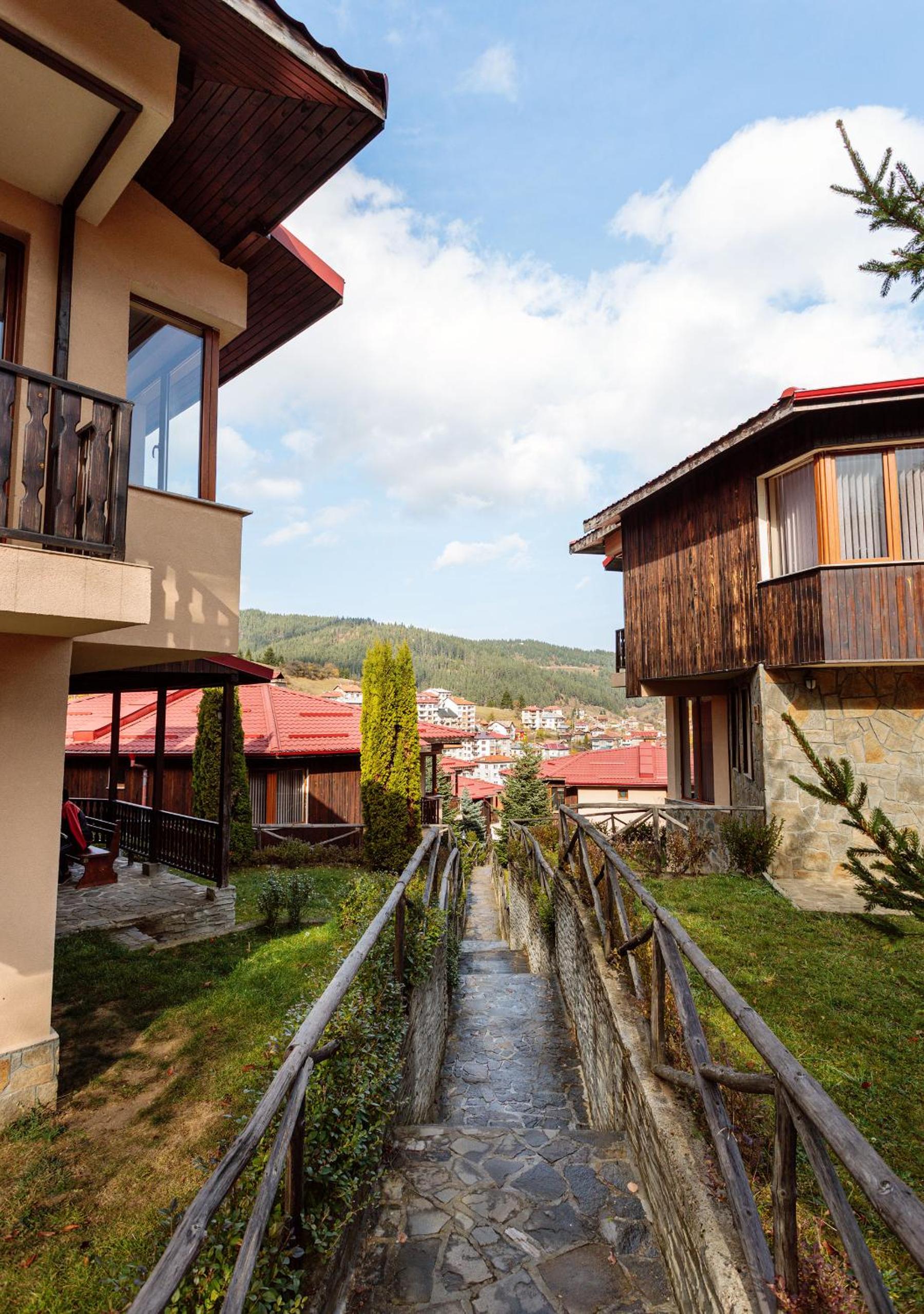 Rodopi Houses