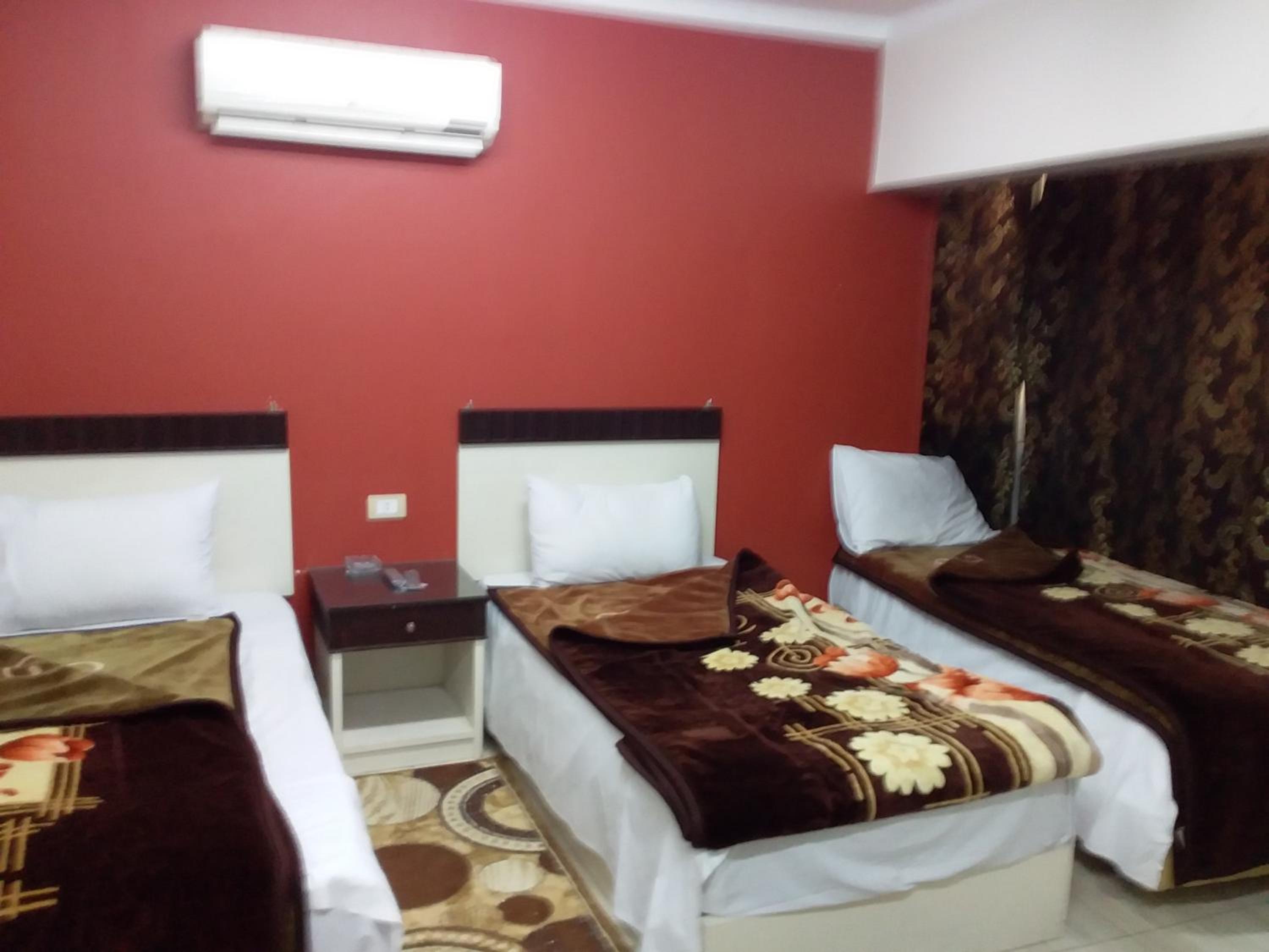 Isis Hostel 2