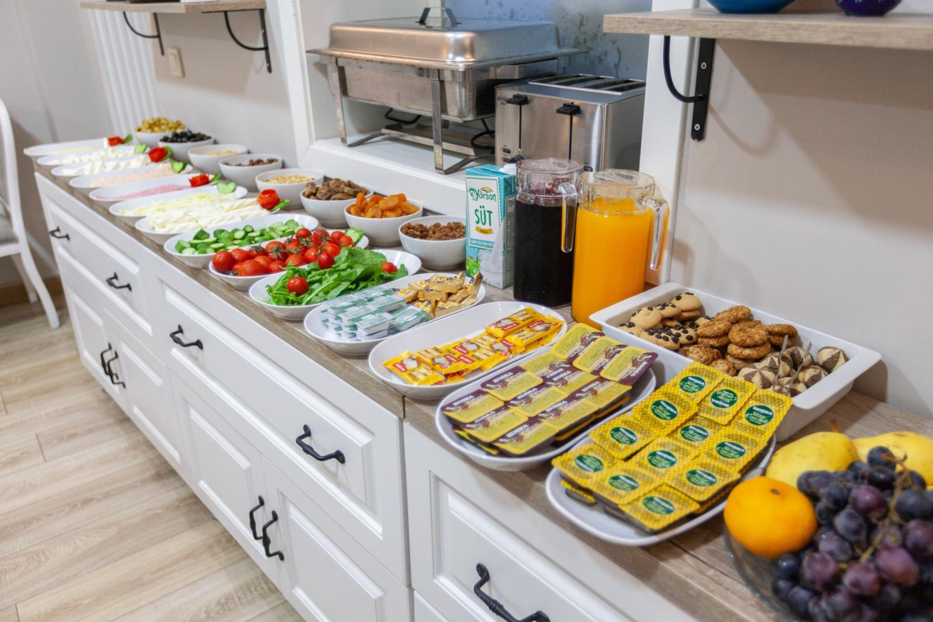 Romantic Hotel Istanbul - Image 9