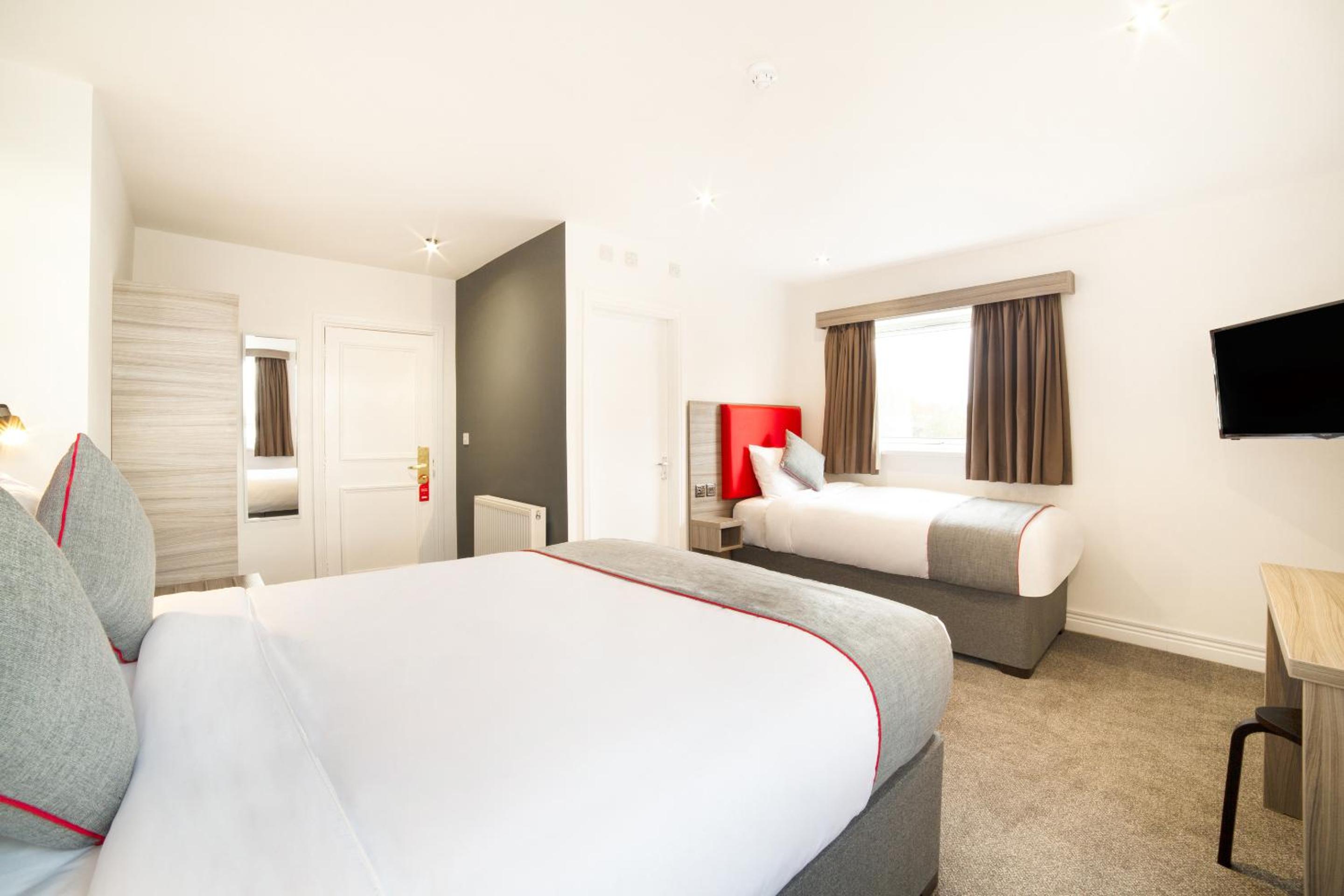 Wolverhampton Vacations - The Connaught Hotel Wolverhampton - Property Image 6