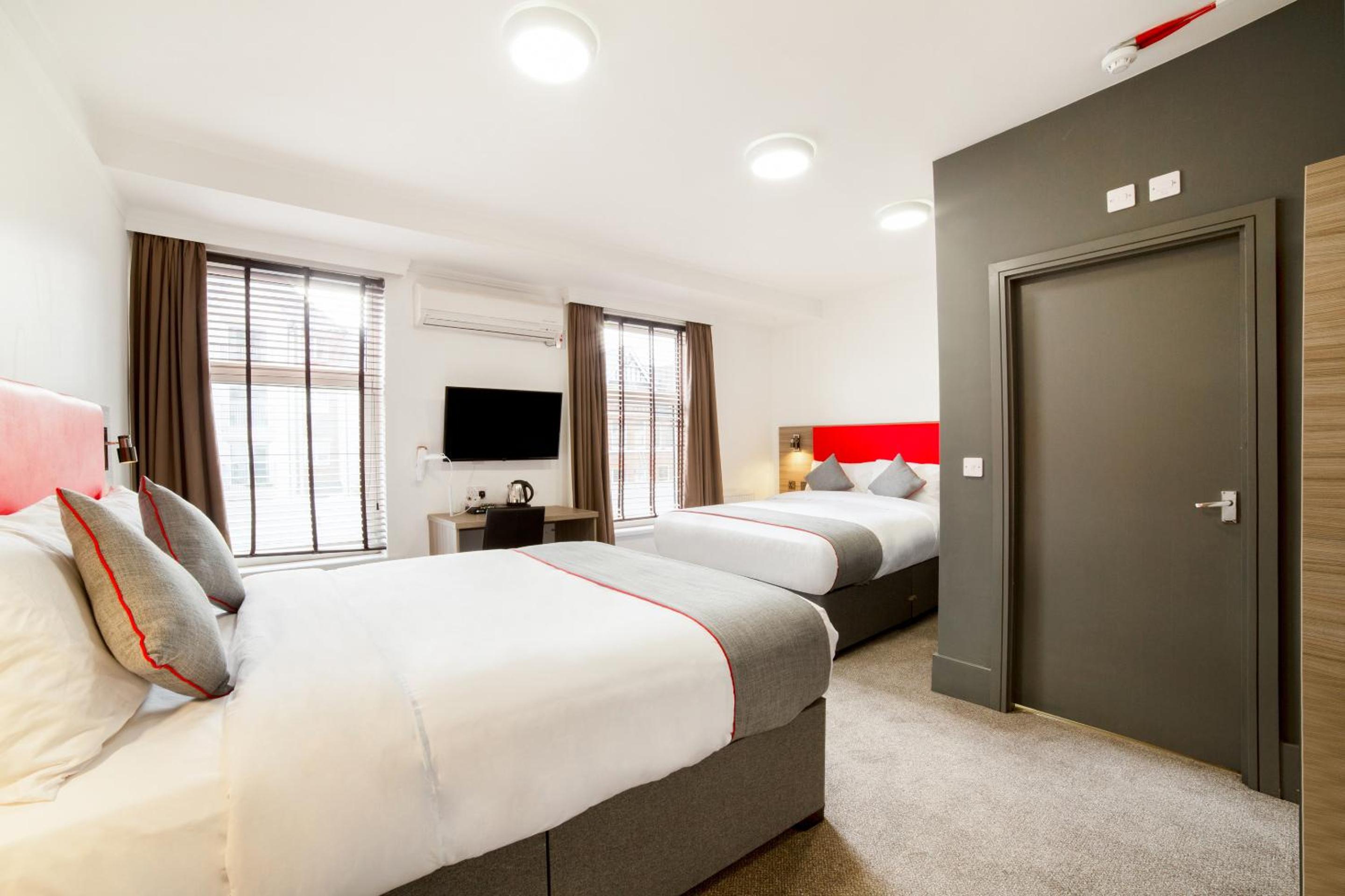 Wolverhampton Vacations - The Connaught Hotel Wolverhampton - Property Image 7