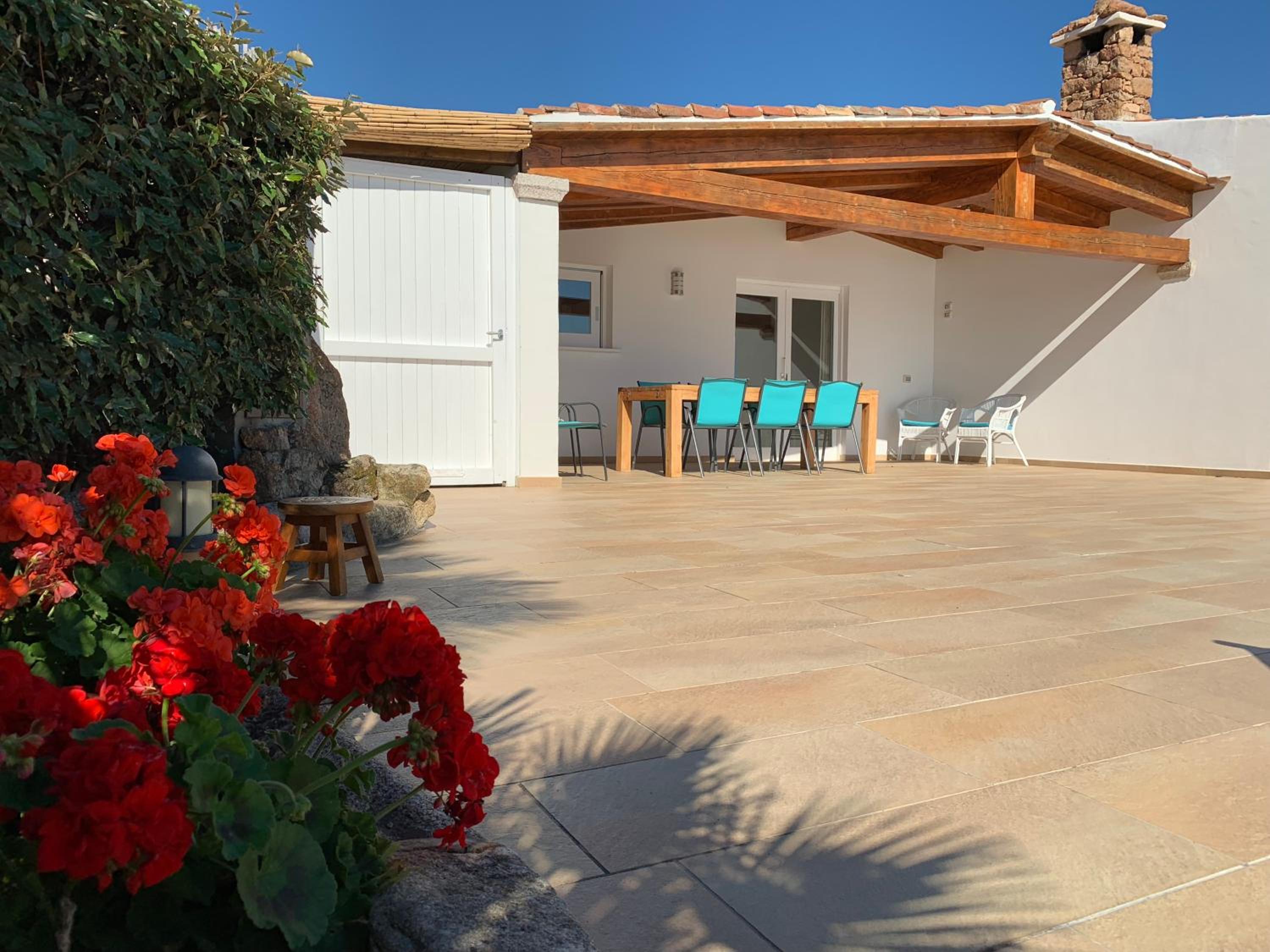 VillaLuxx view 2