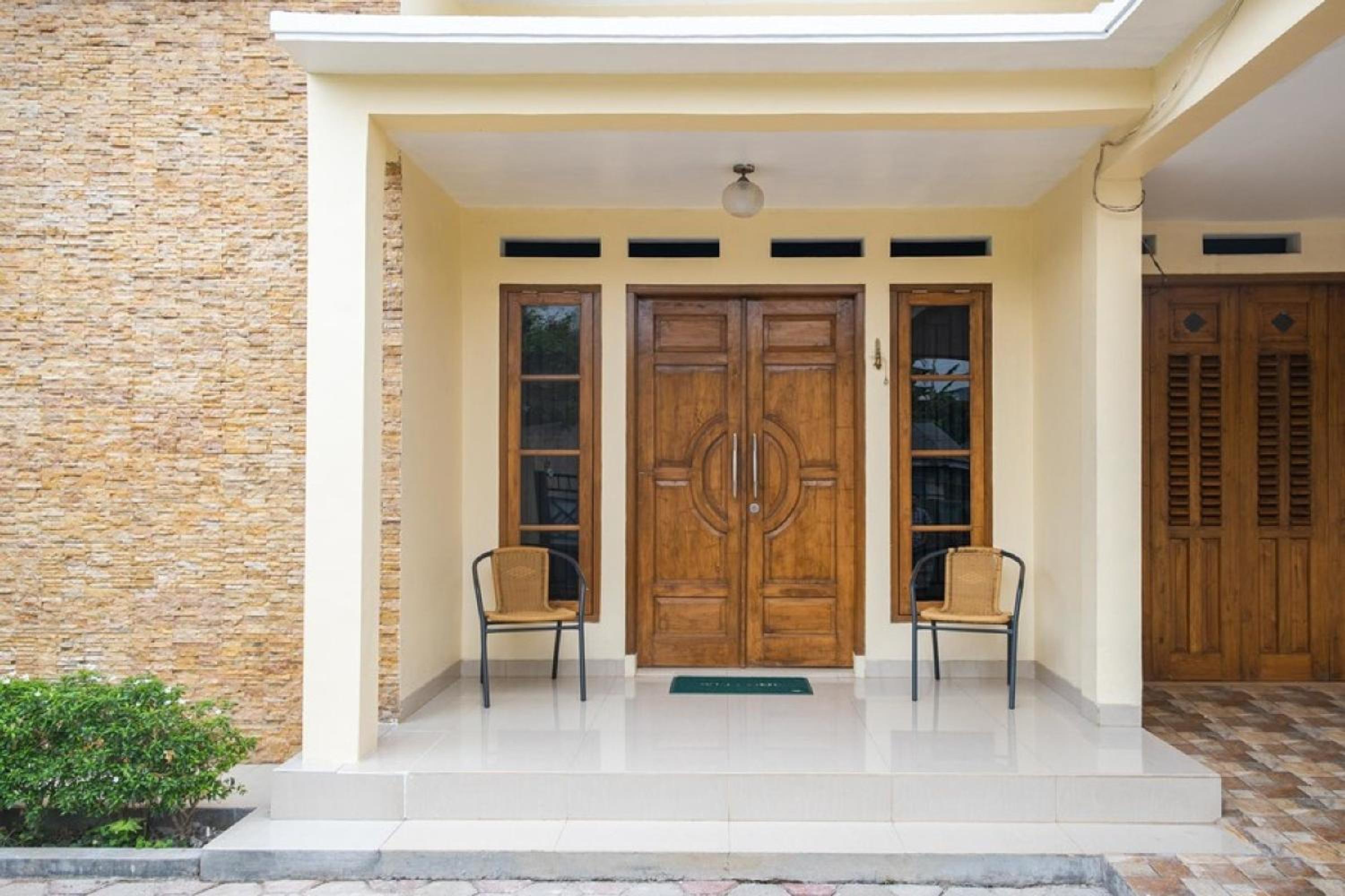 RedDoorz Syariah near Grand Kota Bintang view 4